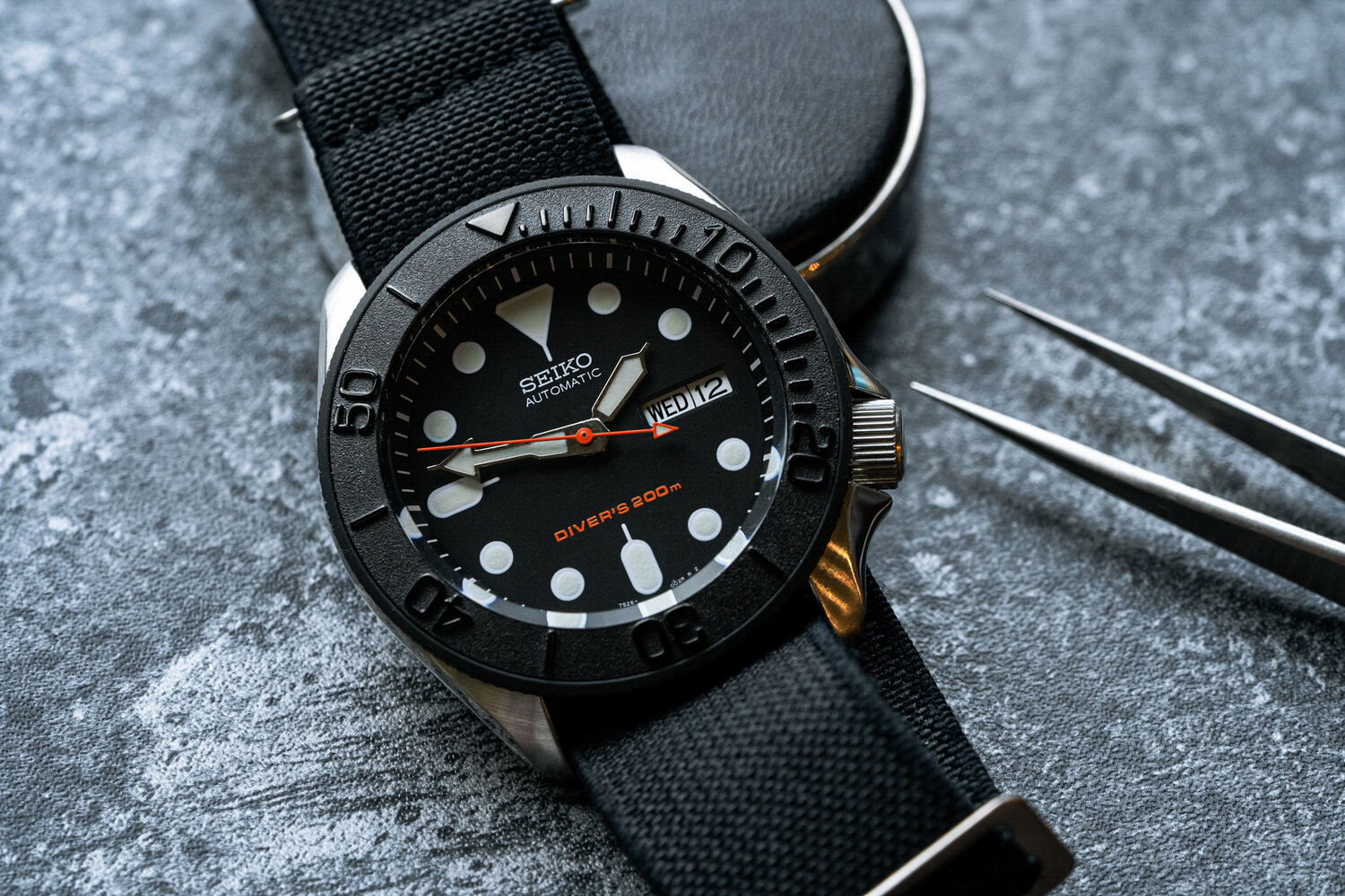 Seiko Mod Idea: The Black x Orange Mod | DIY Watch Club