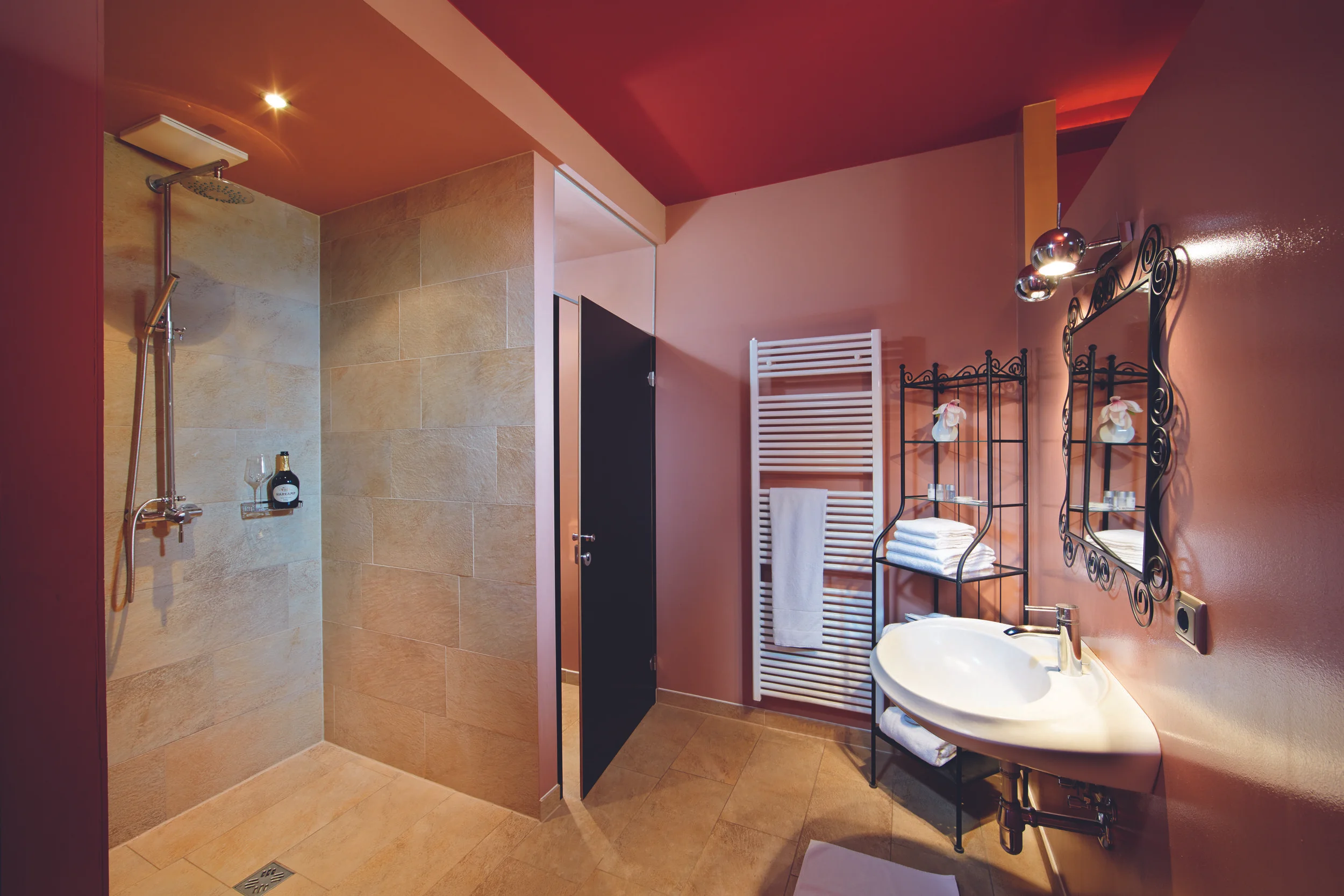 37189_WGH_Brombeer_01_Zimmer.jpg