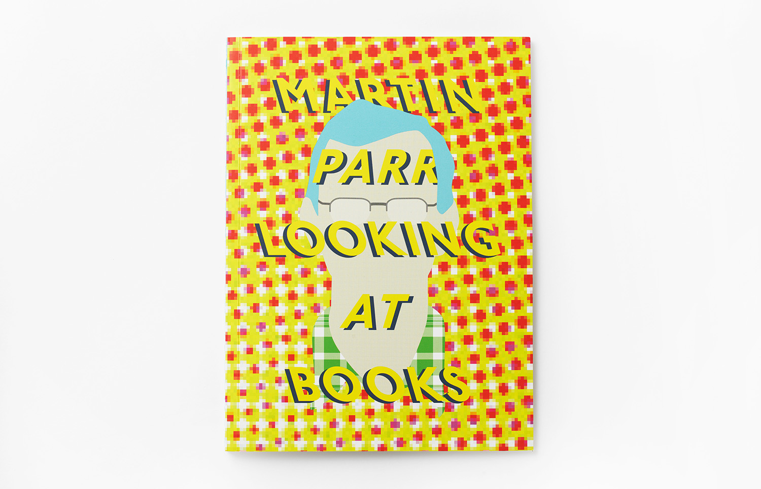 Martin_Parr_looking at_books_1.jpg
