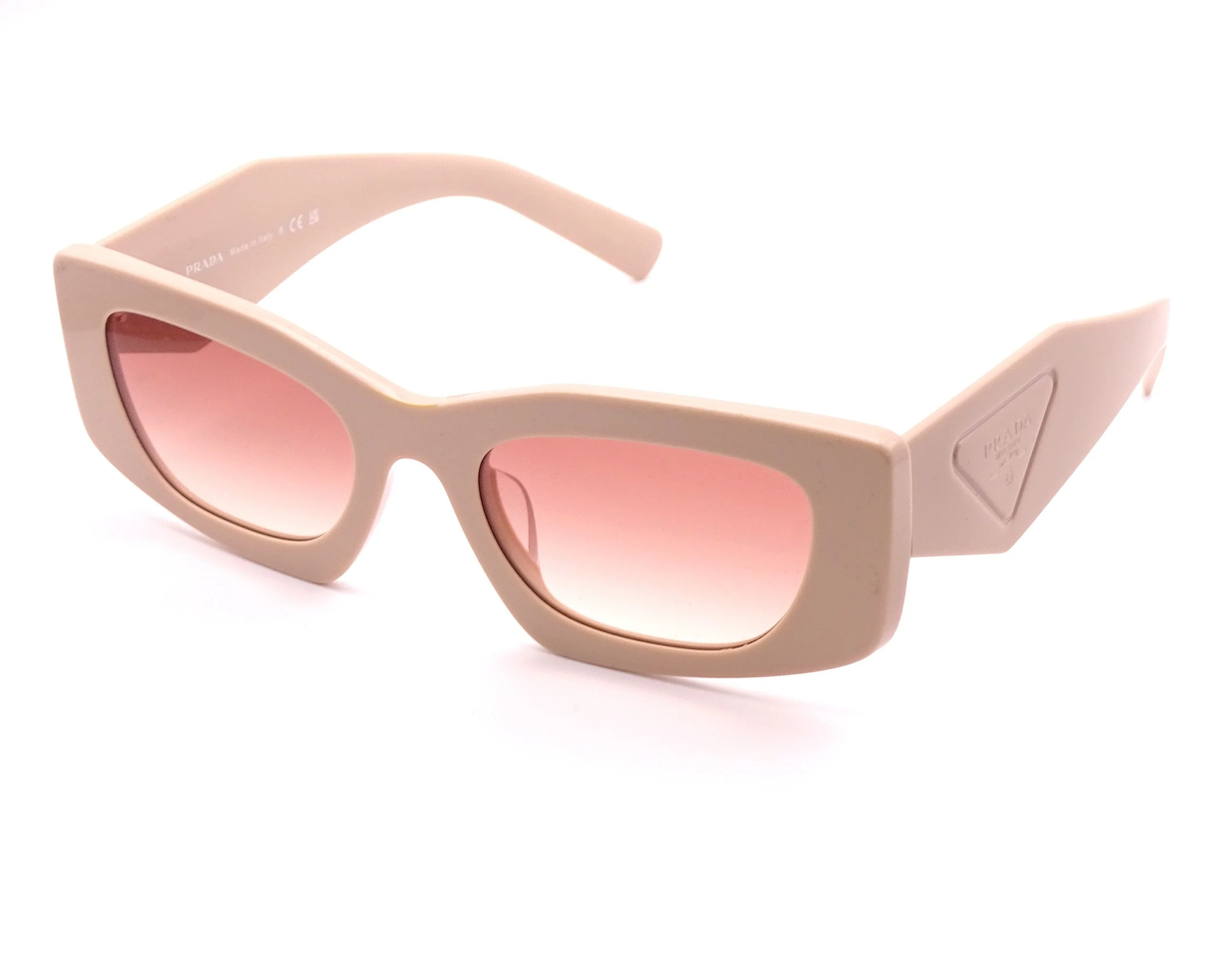 prada-d03s-occhiali-da-sole-cat-eye-moderni-color-cipria-donna-sunglasses.JPG
