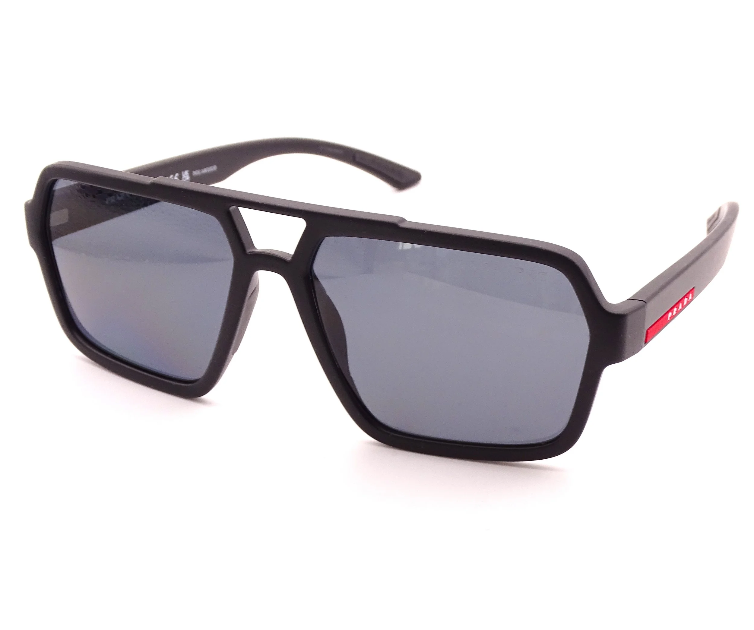 prada-sport-linea-rossa-modello-a06s-dg002g.JPG