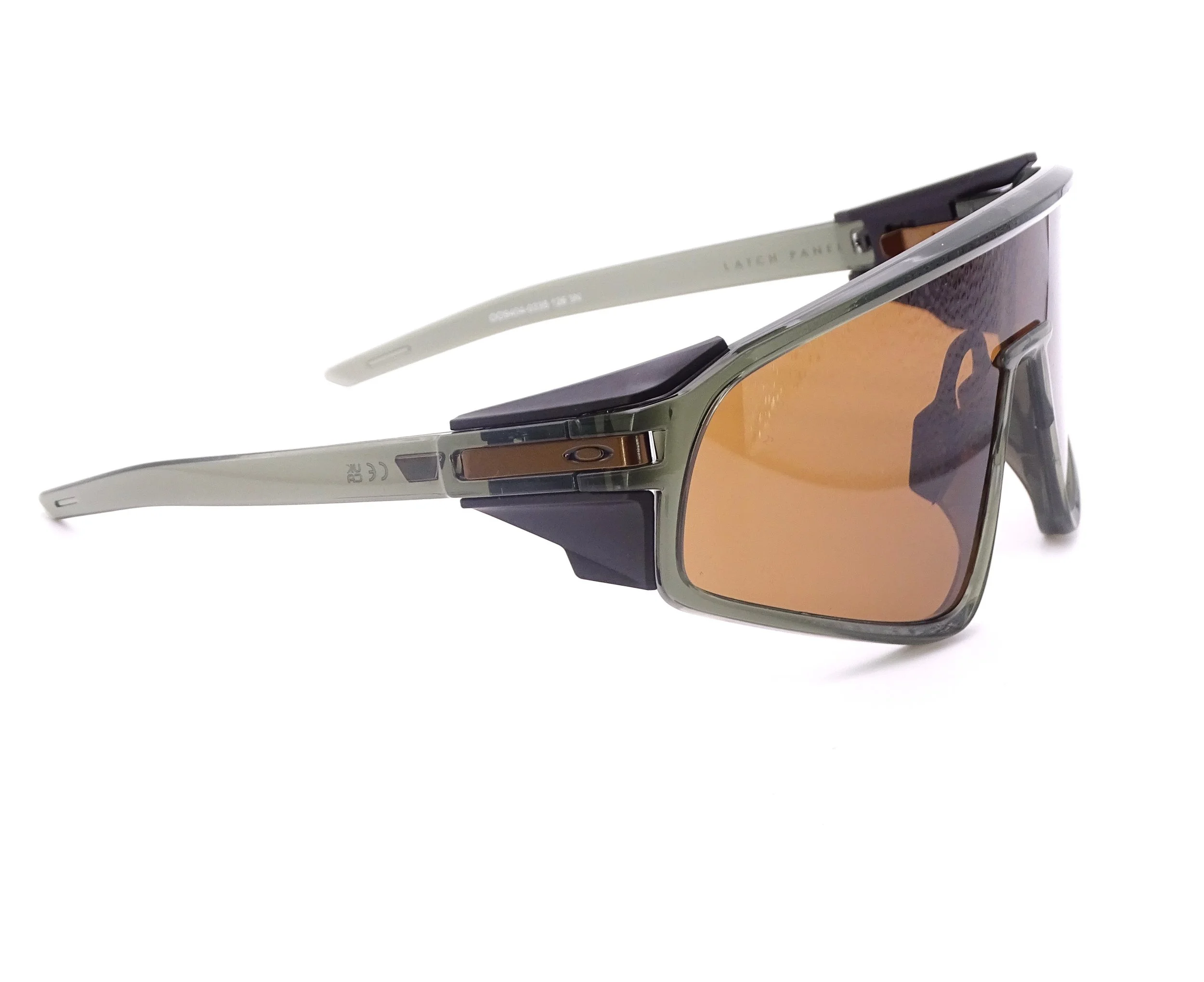 oakley-9404-03-latch-panel-occhiali-sportivi.JPG