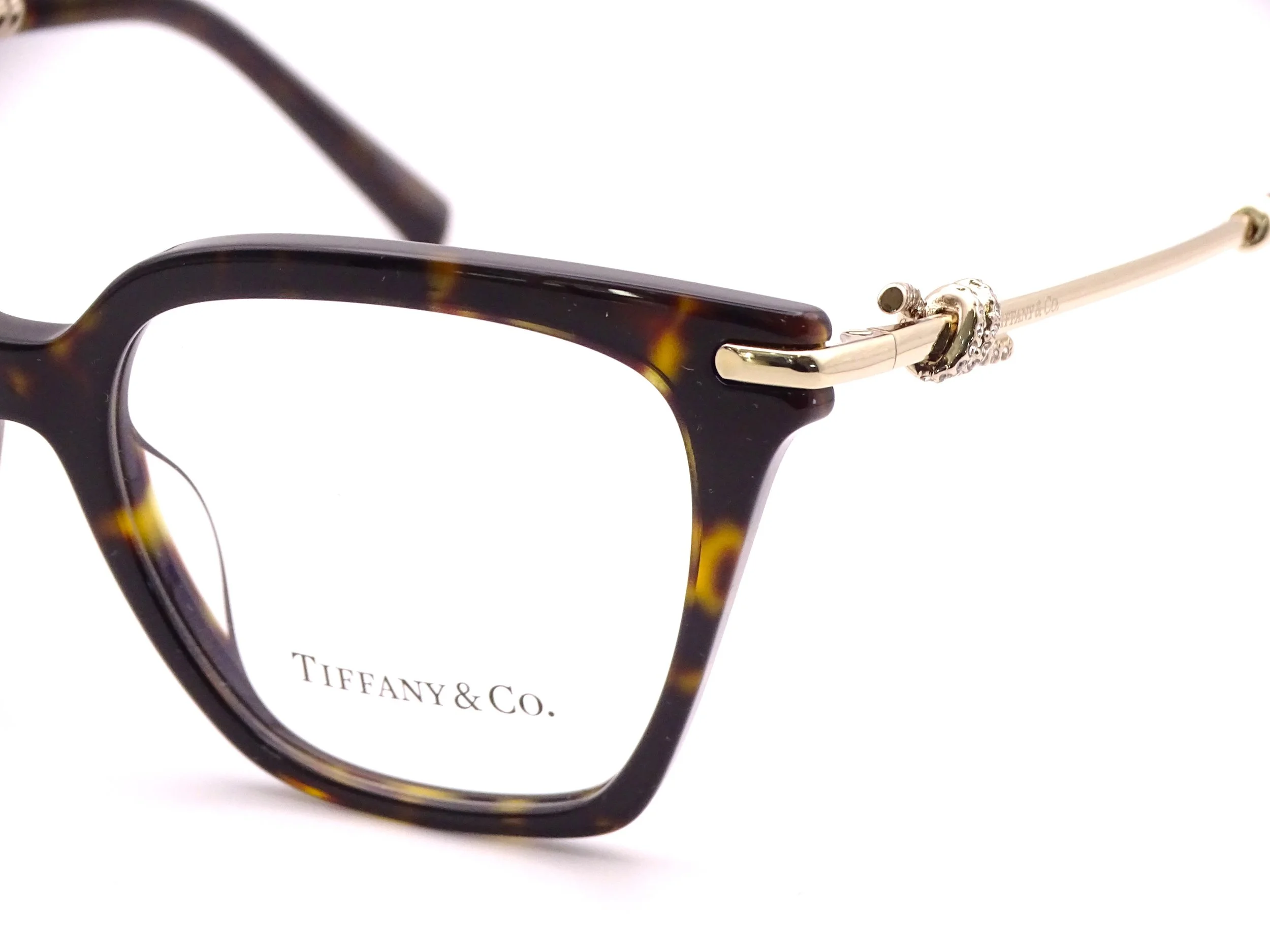 tiffany-&-co-2284b-8055-occhiali-da-vista-femminili-occhiali-eleganti-di-tendenza-2026-dettagli-gioielleria-tiffany-milano.JPG