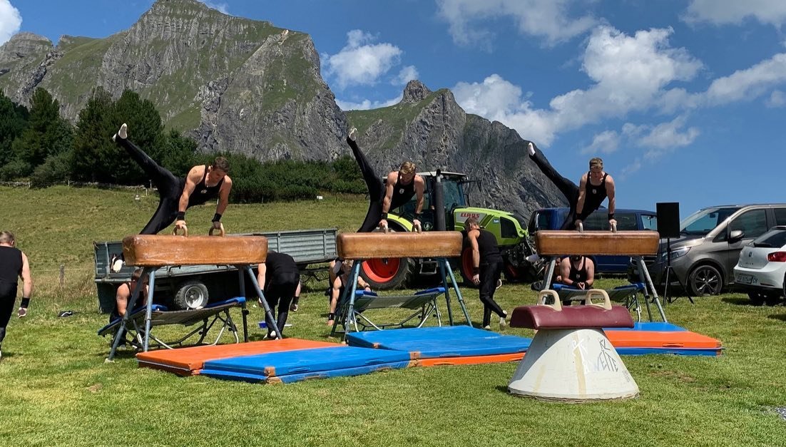 Am 1. August treten wir wieder an, um das eidg. Turnfest auf dem Chamm f&uuml;r uns zu entscheiden.🤪🇨🇭

Wir sind wie jedes Jahr froh, bekannte Gesichter zu sehen! Geturnt wird:

- 13:00 Uhr auf dem Chamm
- 14:00 Uhr beim Berghaus Palfries
- 15:00 