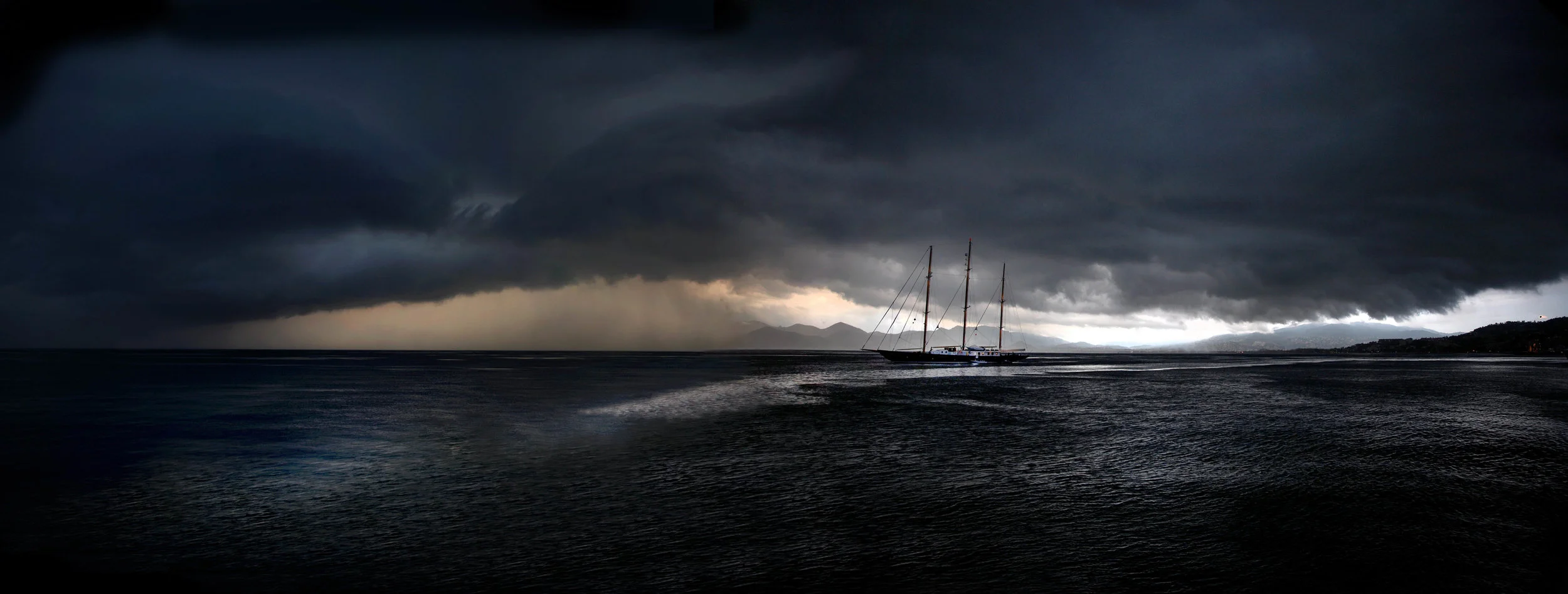 Big_Sky_Boat_Panorama2.jpg