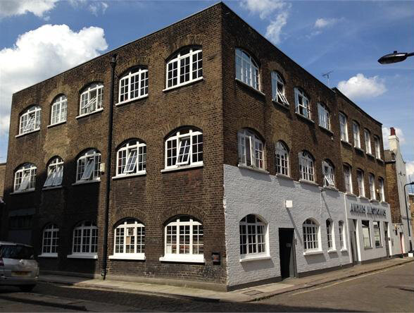 ambigramarchitects_BayhamPlacePh1_exterior3.jpg