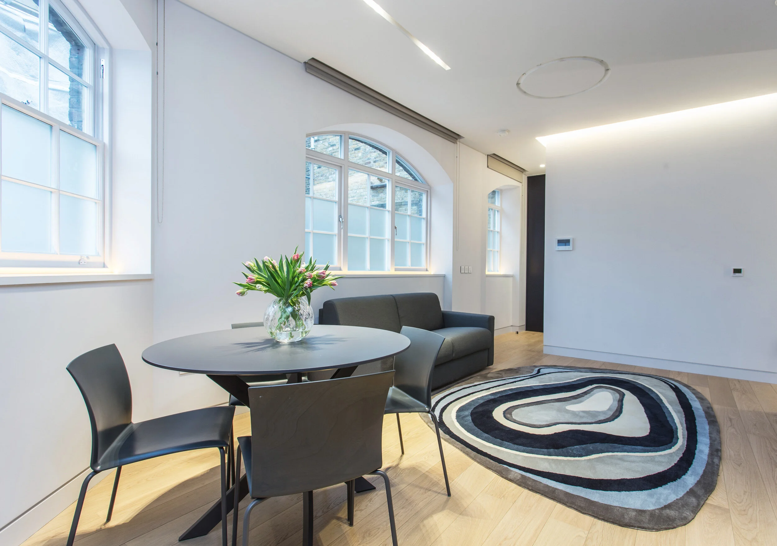 ambigramarchitects_BayhamPlacePh1_livingspace4.jpg