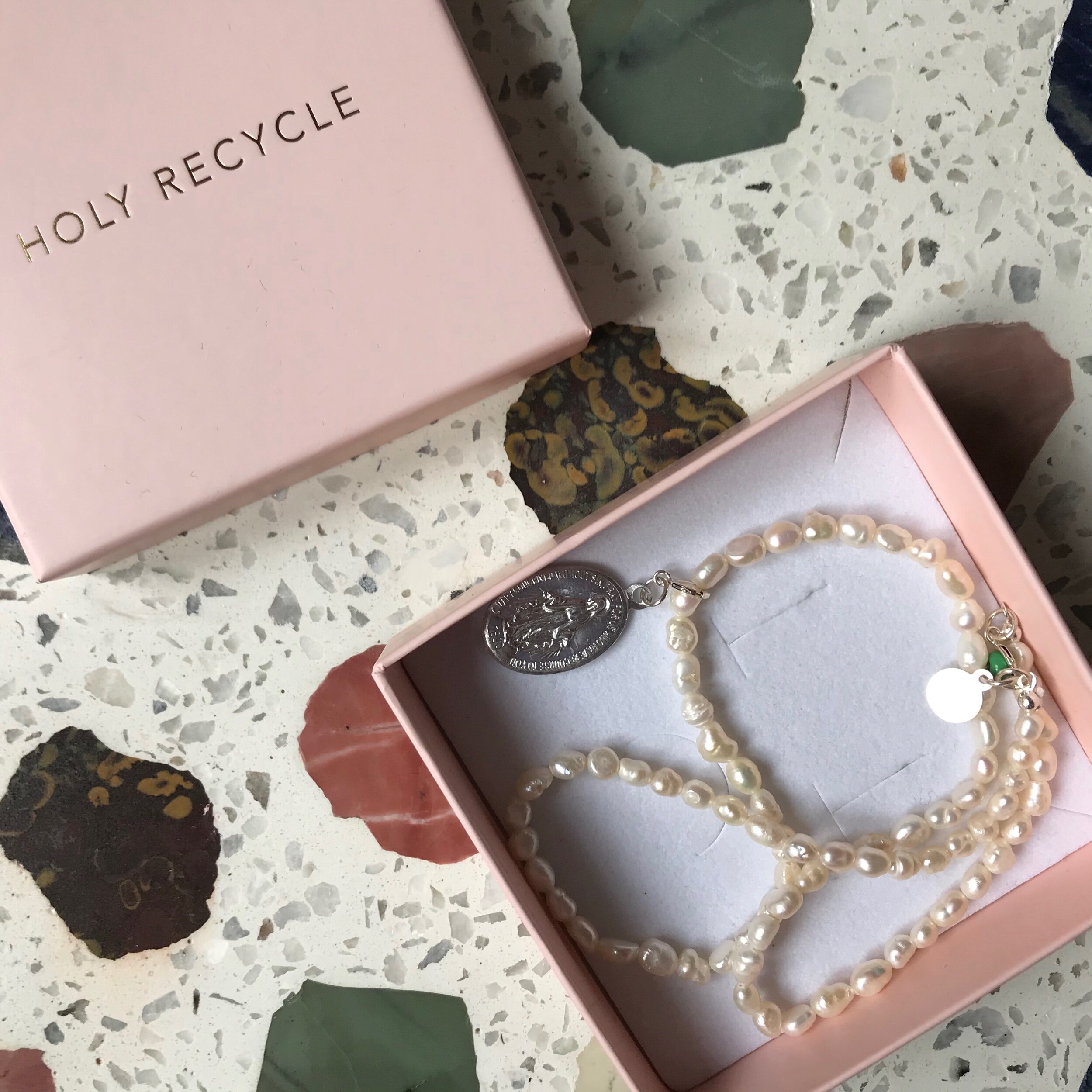 E992C484-2494-497B-B545-42268D2701E5