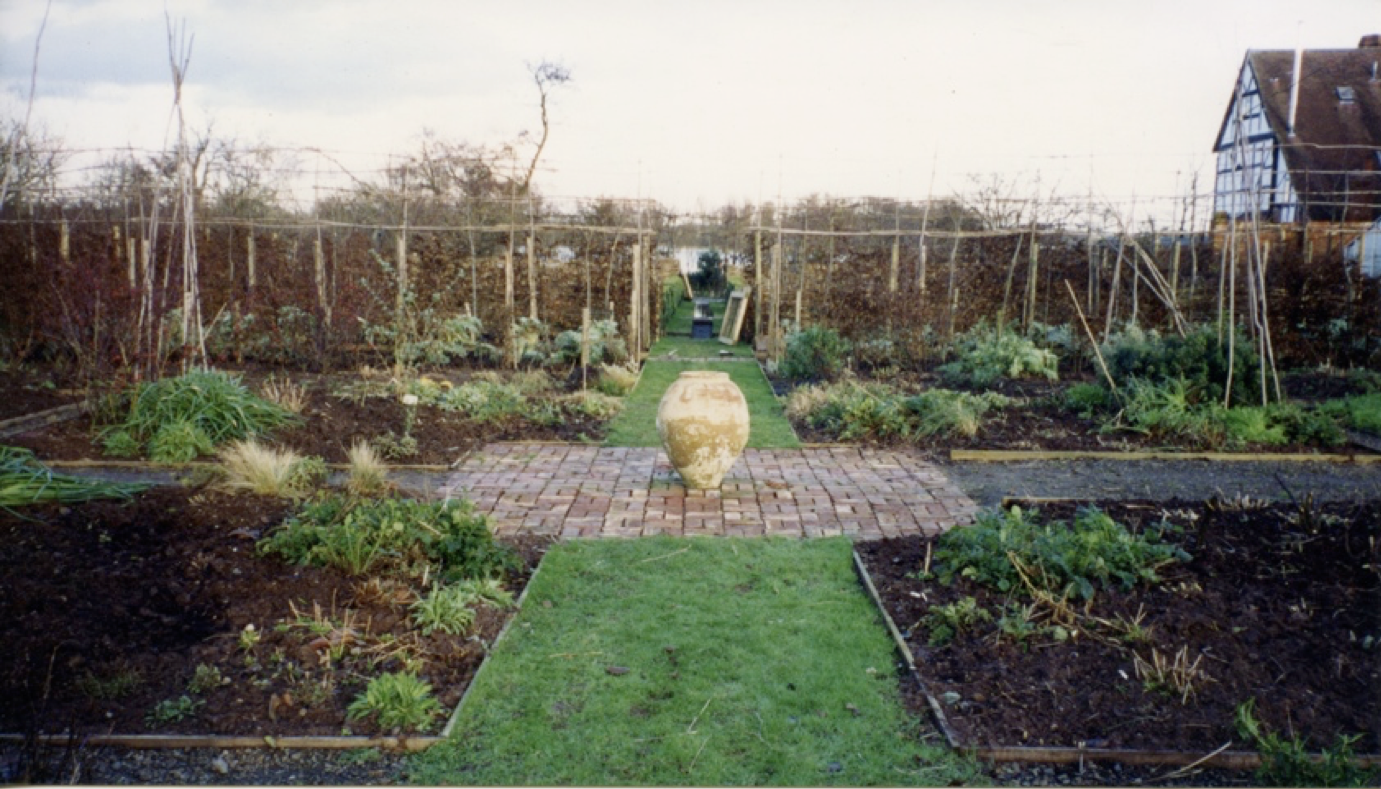Longmeadow — Monty Don