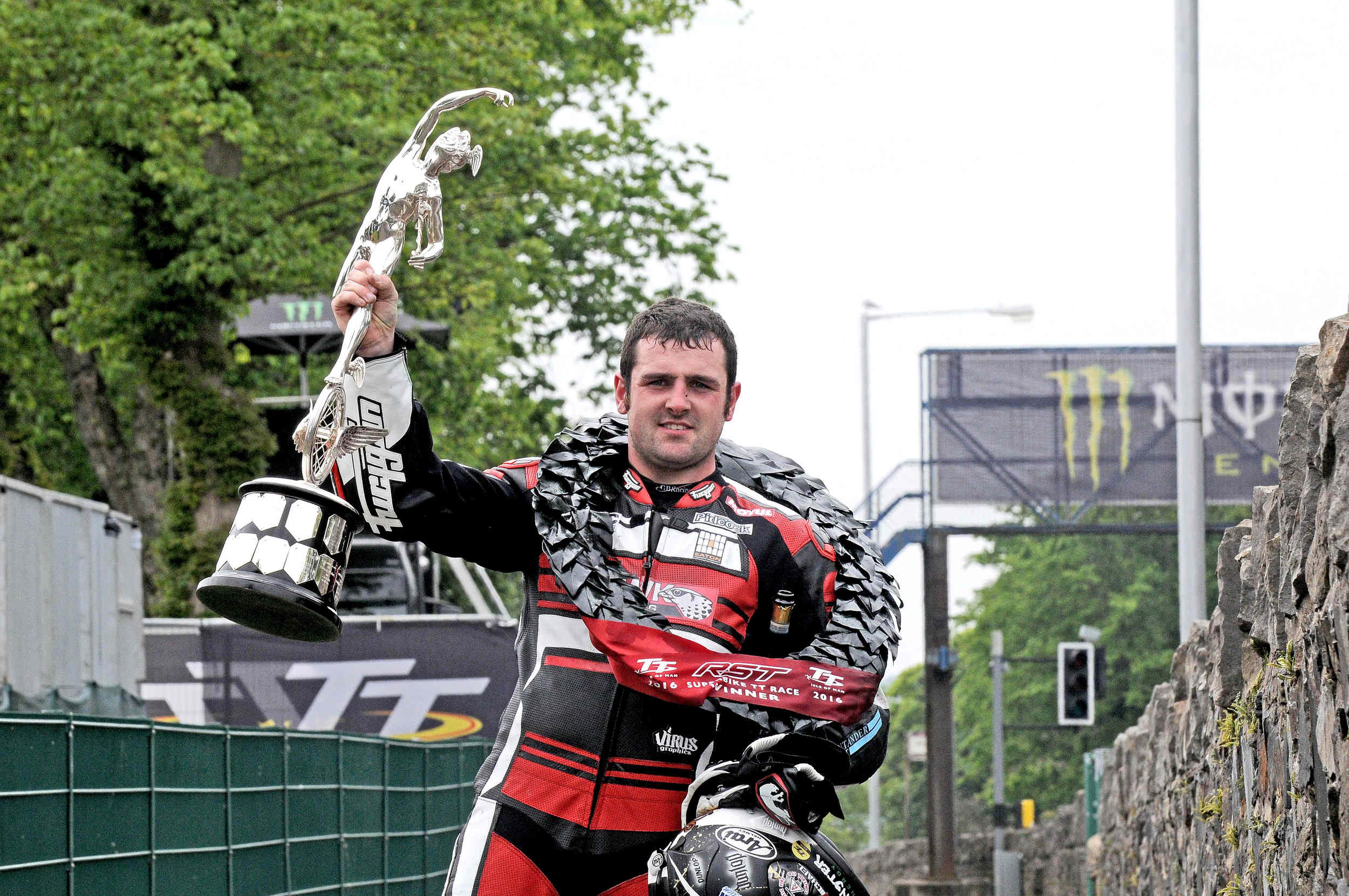  Superbike TT 2016 winner Michael Dunlop 