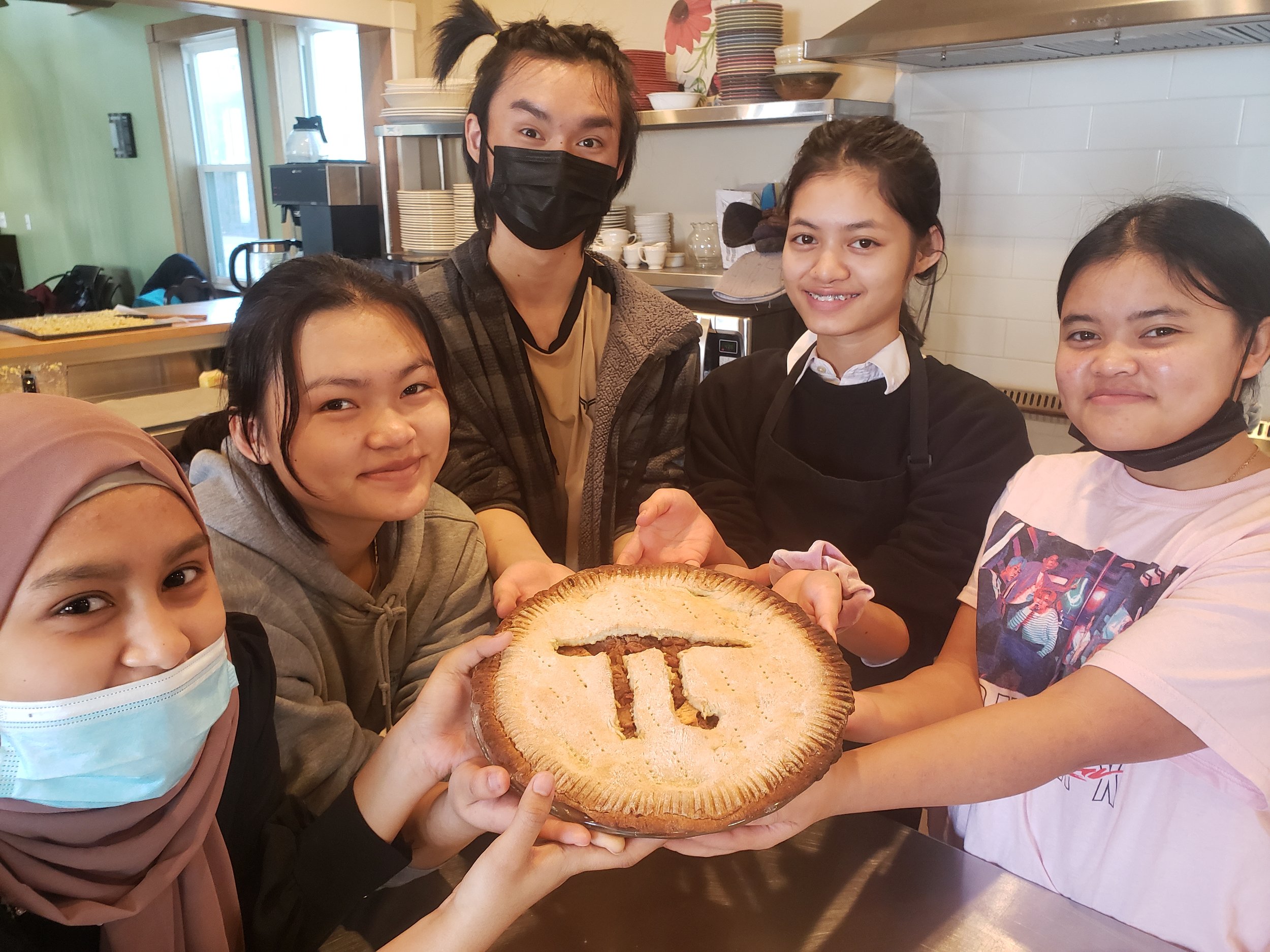5 Loaves Farm Pie Day Pie  