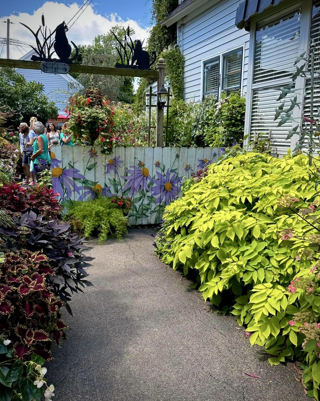 Although it's only May, we've already received numerous inquiries from so many out-of-town visitors. Registration closes in one week! Be part of the highly anticipated summer highlight, sign up your garden at GardenWalkBuffalo.com

(Photo courtesy of
