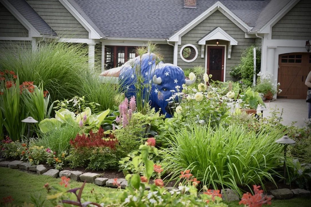 An Lakeshore garden on Open Gardens. Photo by Jim Charlier.