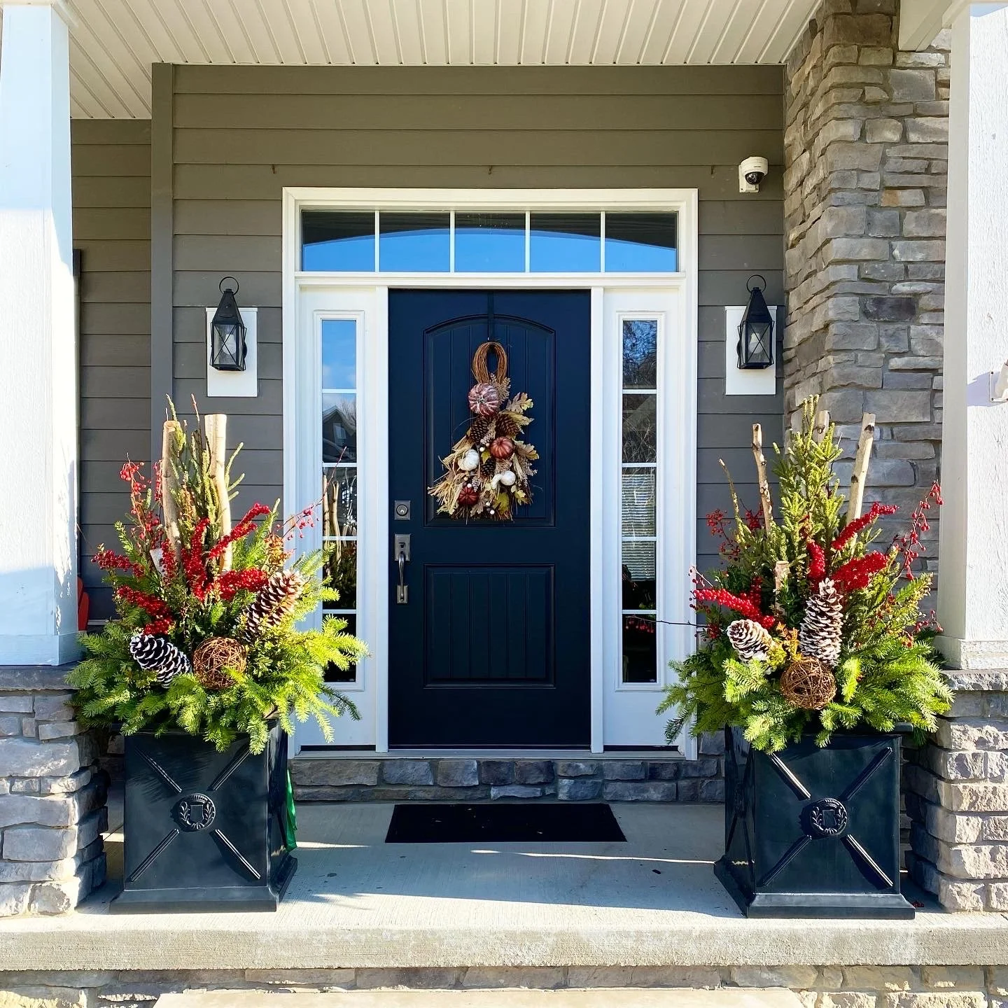 OUTDOOR PLANTERS & INTERIOR DECORATING