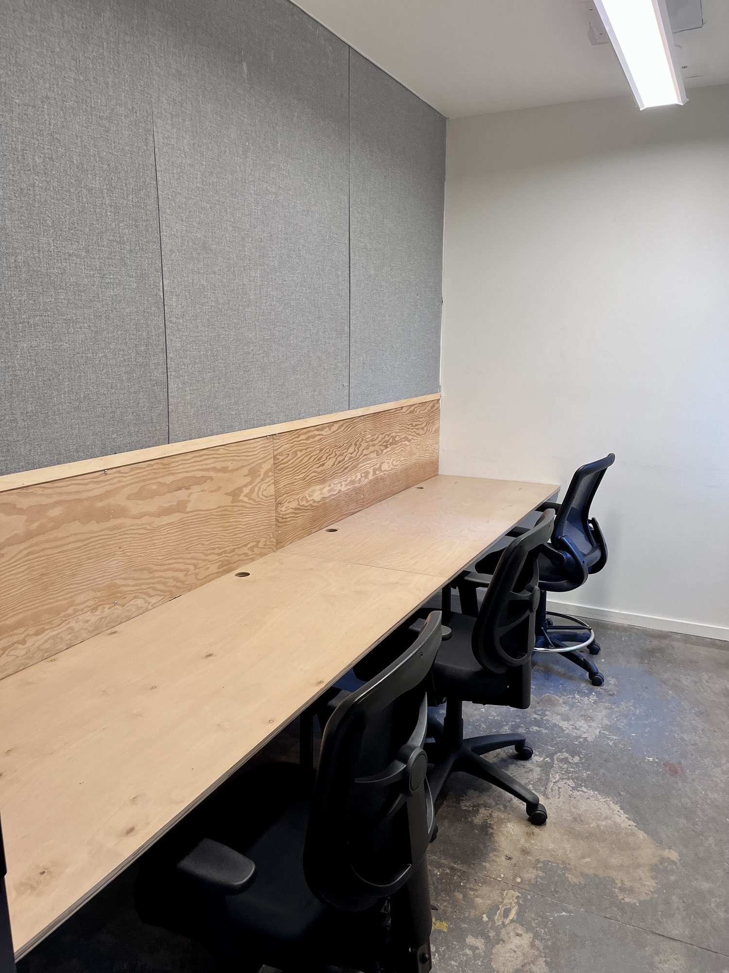 Large Office 2A with Window
