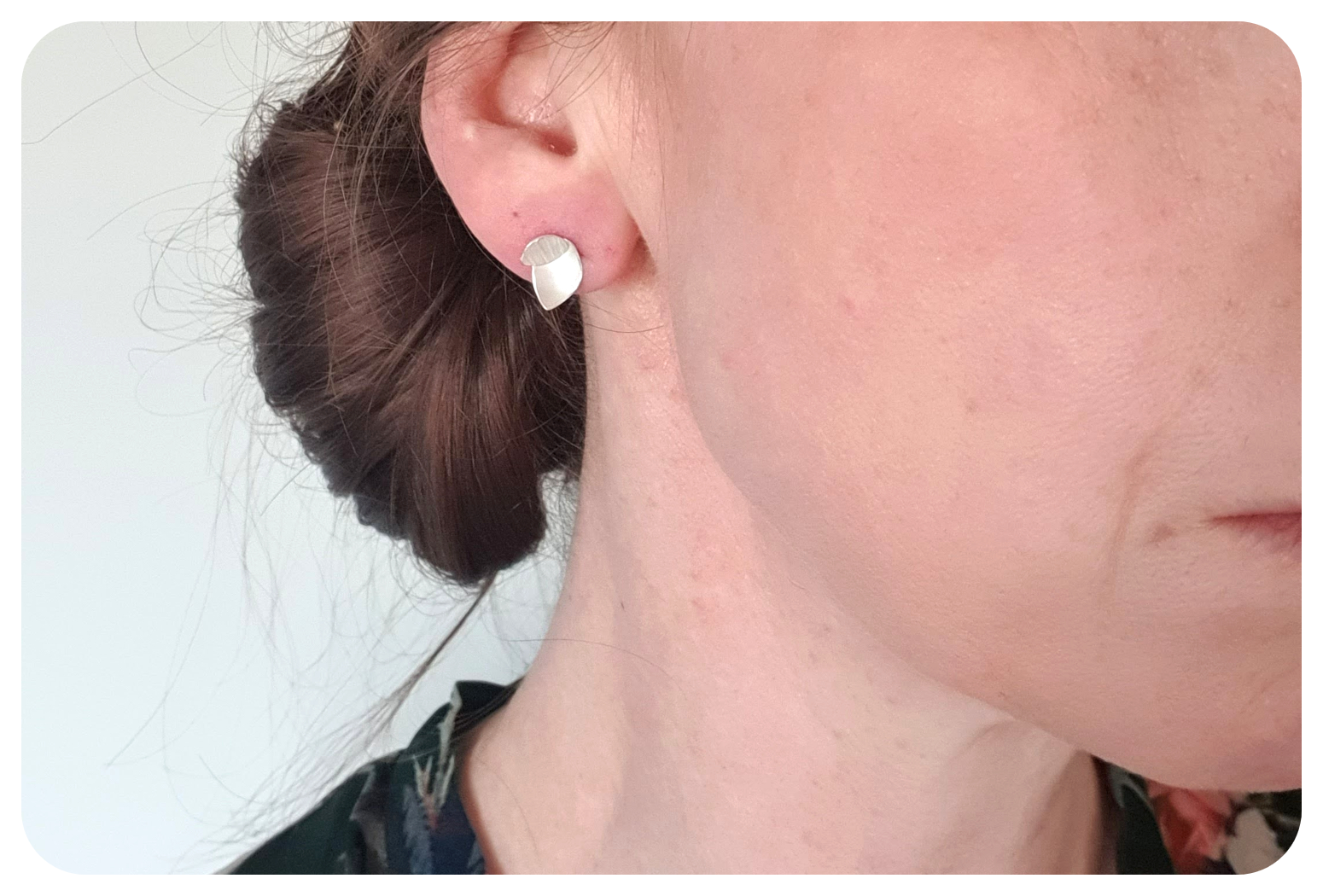 sm orchid leaf earrings 2.png