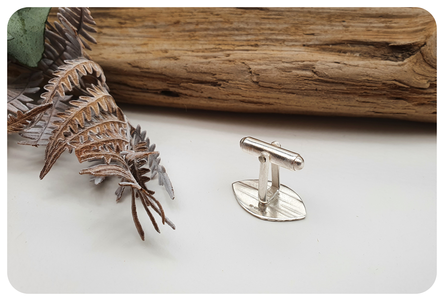 back wood cufflink.png