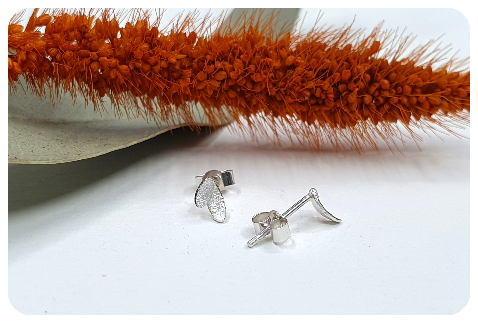 tiny petal studs back.png