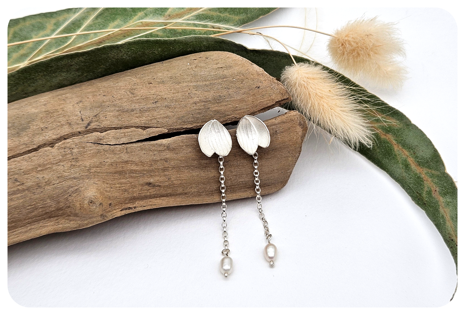 snow drop pearl earrings 2.png