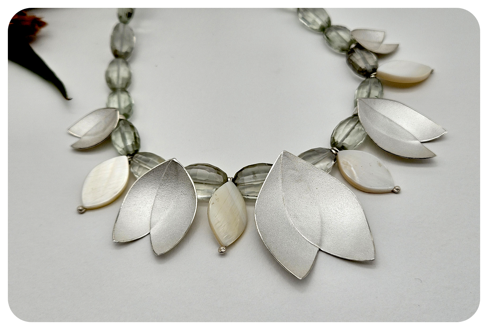 snowdrop necklace.png