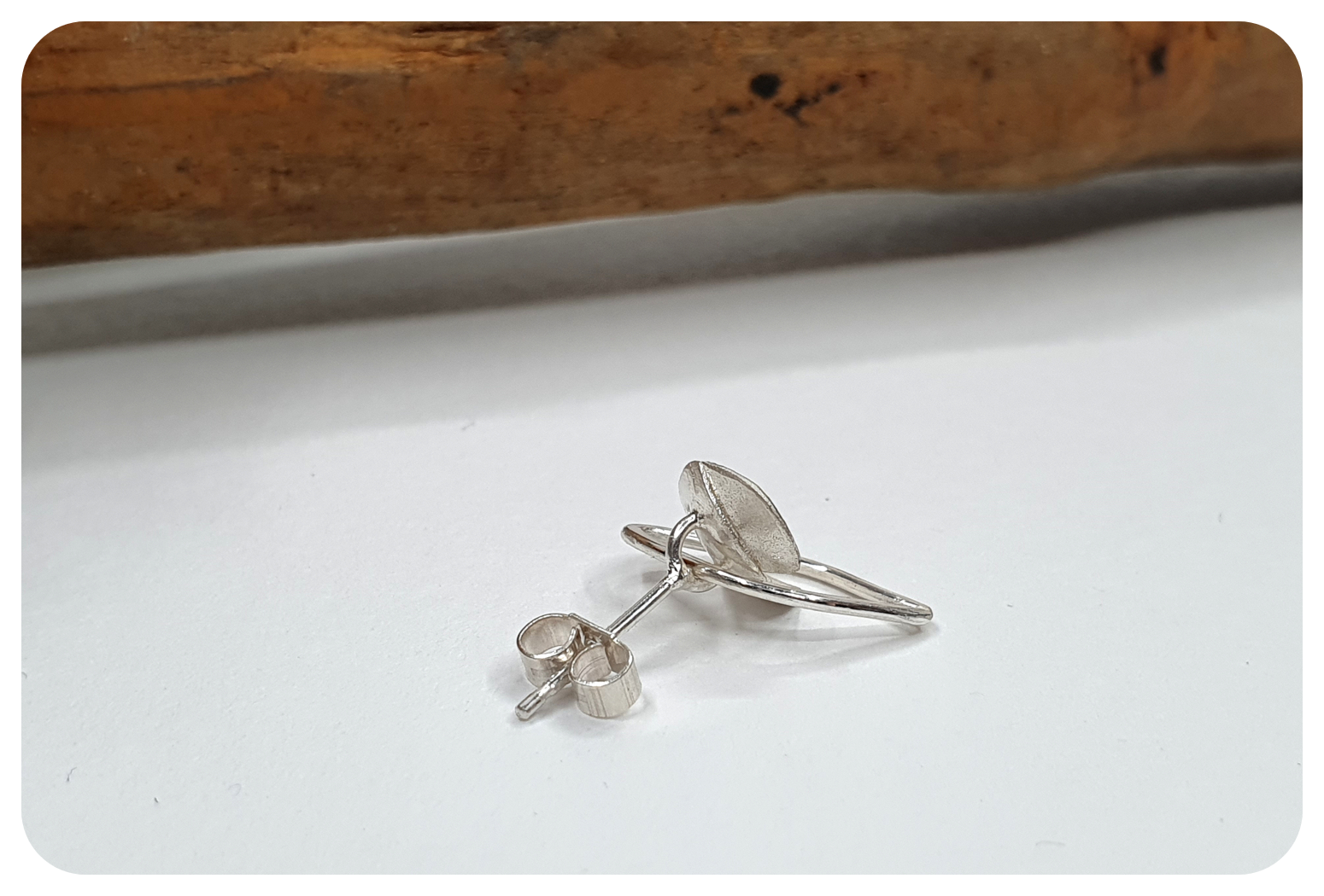 small orchid leaf and loop ear 7.png