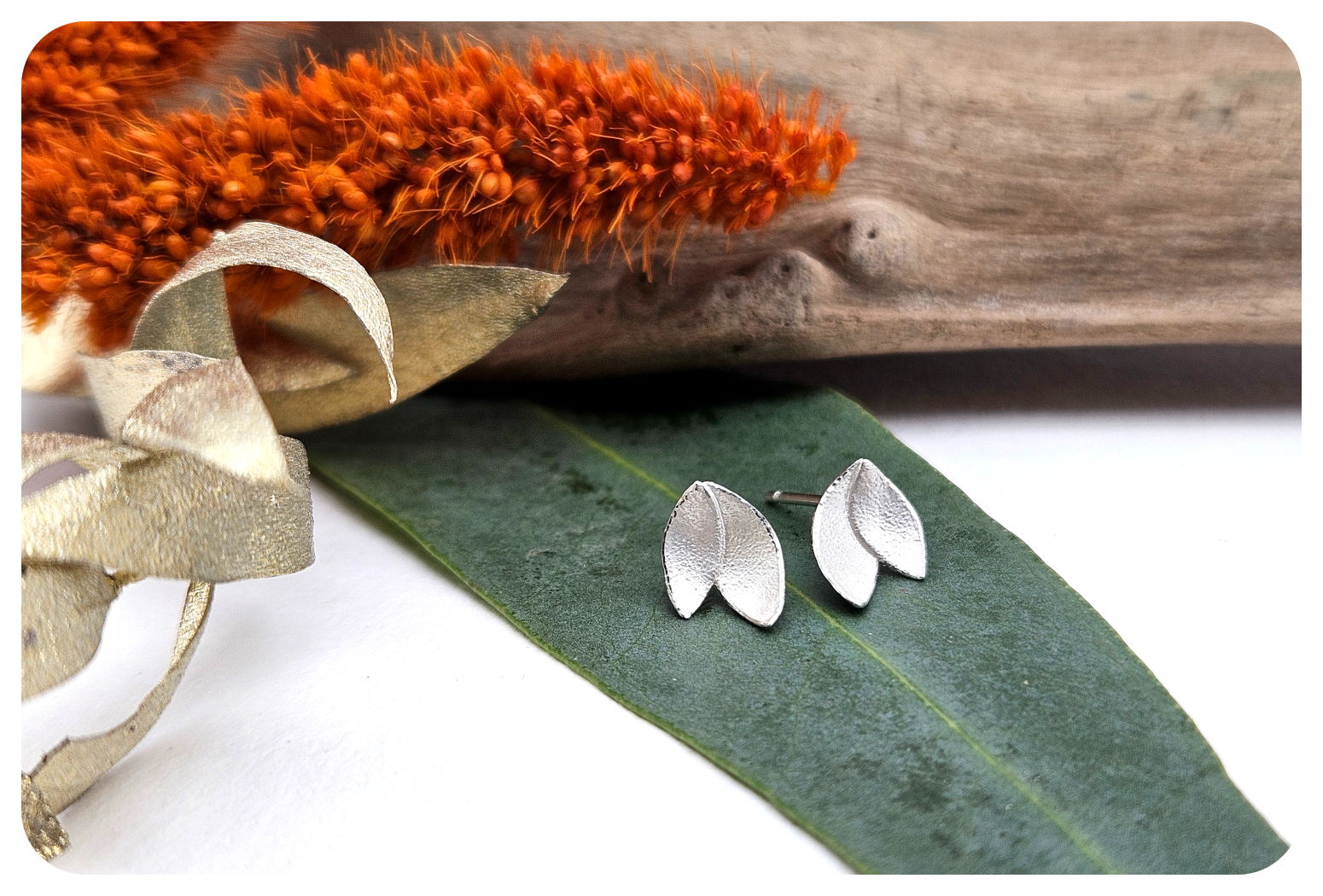 small euc petal ear 2.png