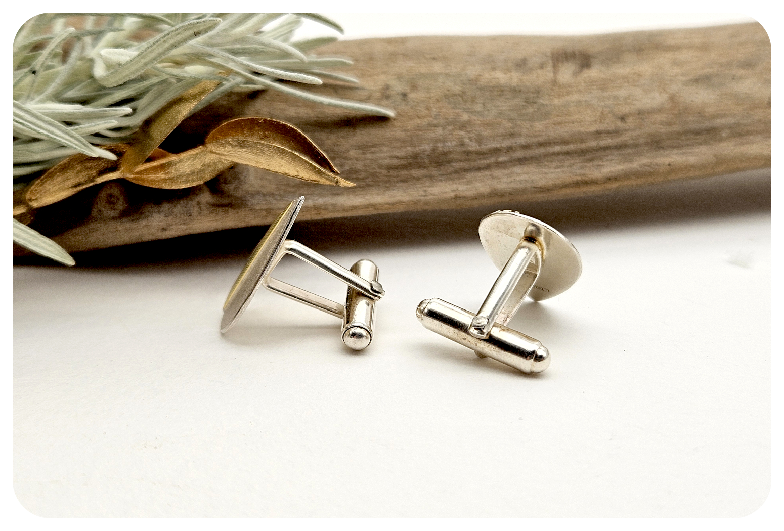 pyrus cufflinks 2.png