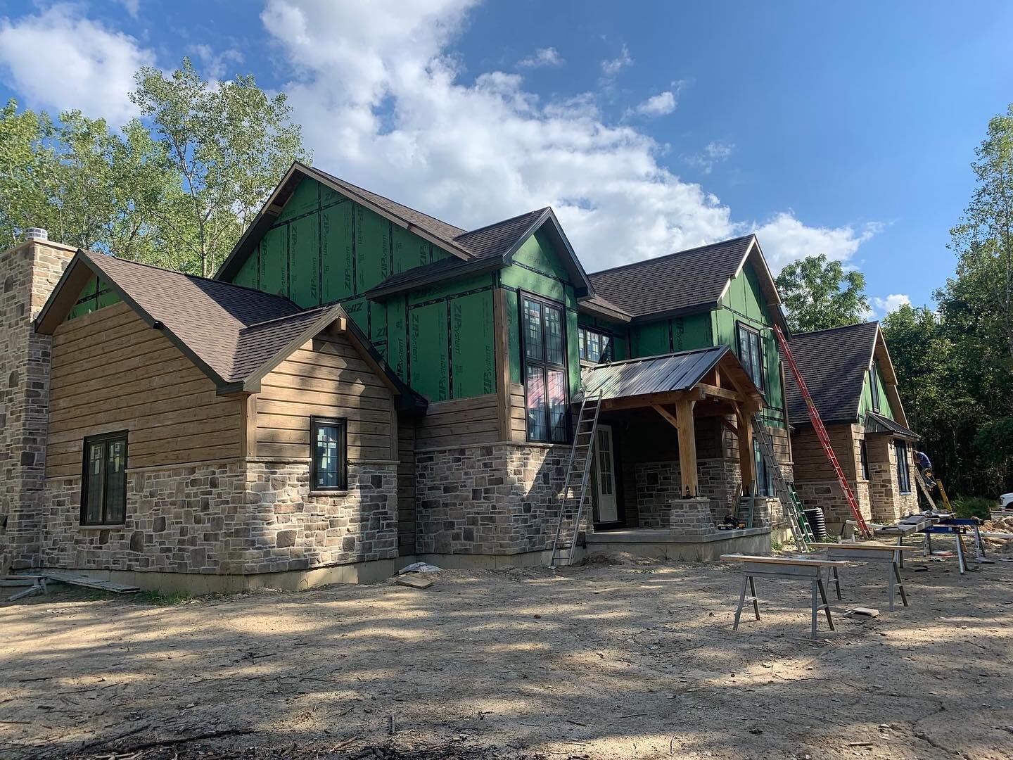 This home we are building uses @everlogs - a siding that looks like timber logs but is actually made of concrete. It's a beautiful material with the durability of concrete, and it's the third home in Ohio to use this system.