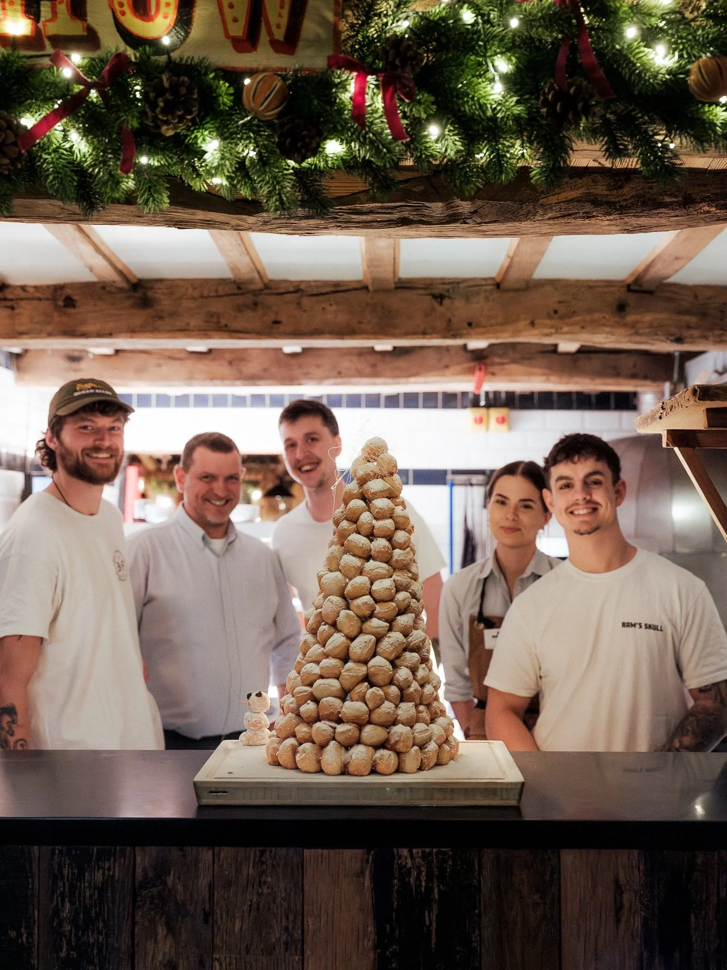 Wishing you all a very Merry Christmas from the team here at the Stump. We had a pop at making a dough ball Christmas tree and we think it&rsquo;s pretty good, could be a new offering?! 👀 Anyway we hope you all have a fantastic day, and look forward