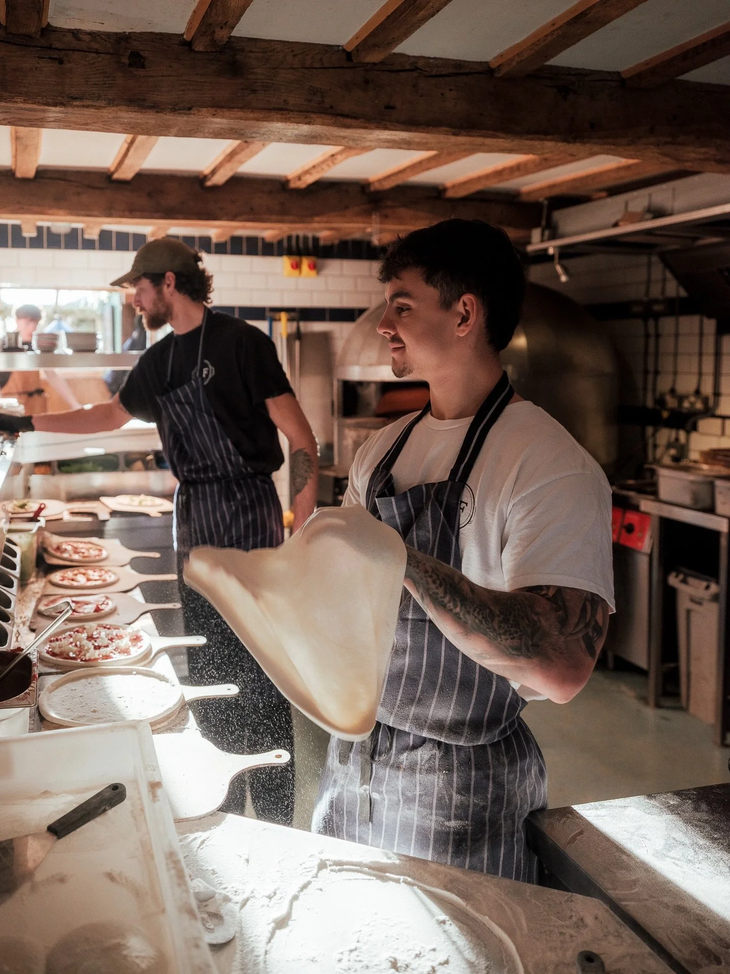 When the light hits just right in the kitchen, an impromptu photoshoot is always necessary. Never an odd shaped pizza by this lad, round as they come here. 💨