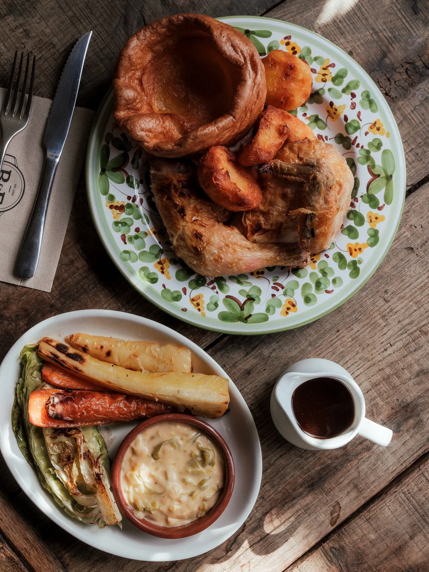 Just me that&rsquo;s already got their eyes set on a Sunday roast?

Here&rsquo;s a taster as to what&rsquo;s on offer tomorrow lunch. Proper good grub, Roast Beef offering as well, what Sunday&rsquo;s are made of!