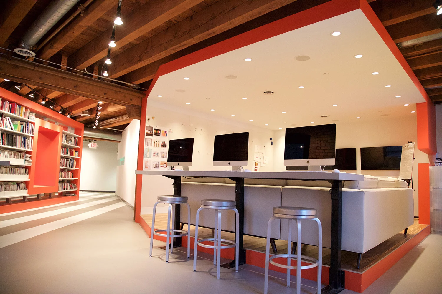 Ultra_Office_images_07.jpg