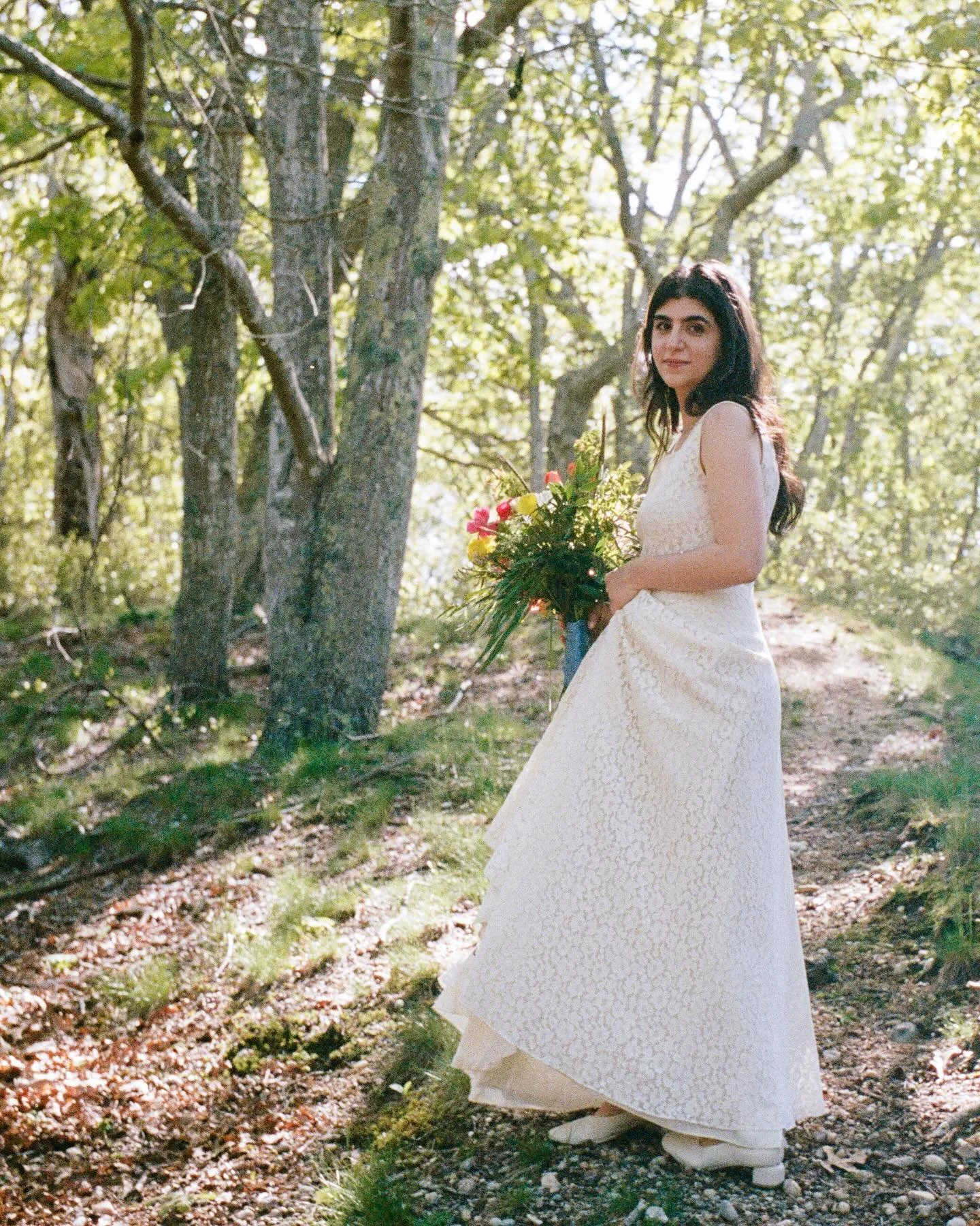 🌷 Sophie wearing her early 1950&rsquo;s &ldquo;New Look&rdquo; Lace Dress for her ceremony and reception from&hellip;who else&hellip;LGS!!!🌷

📸 @olya.vysotskaya 

#lgsbridal #vintagebridal