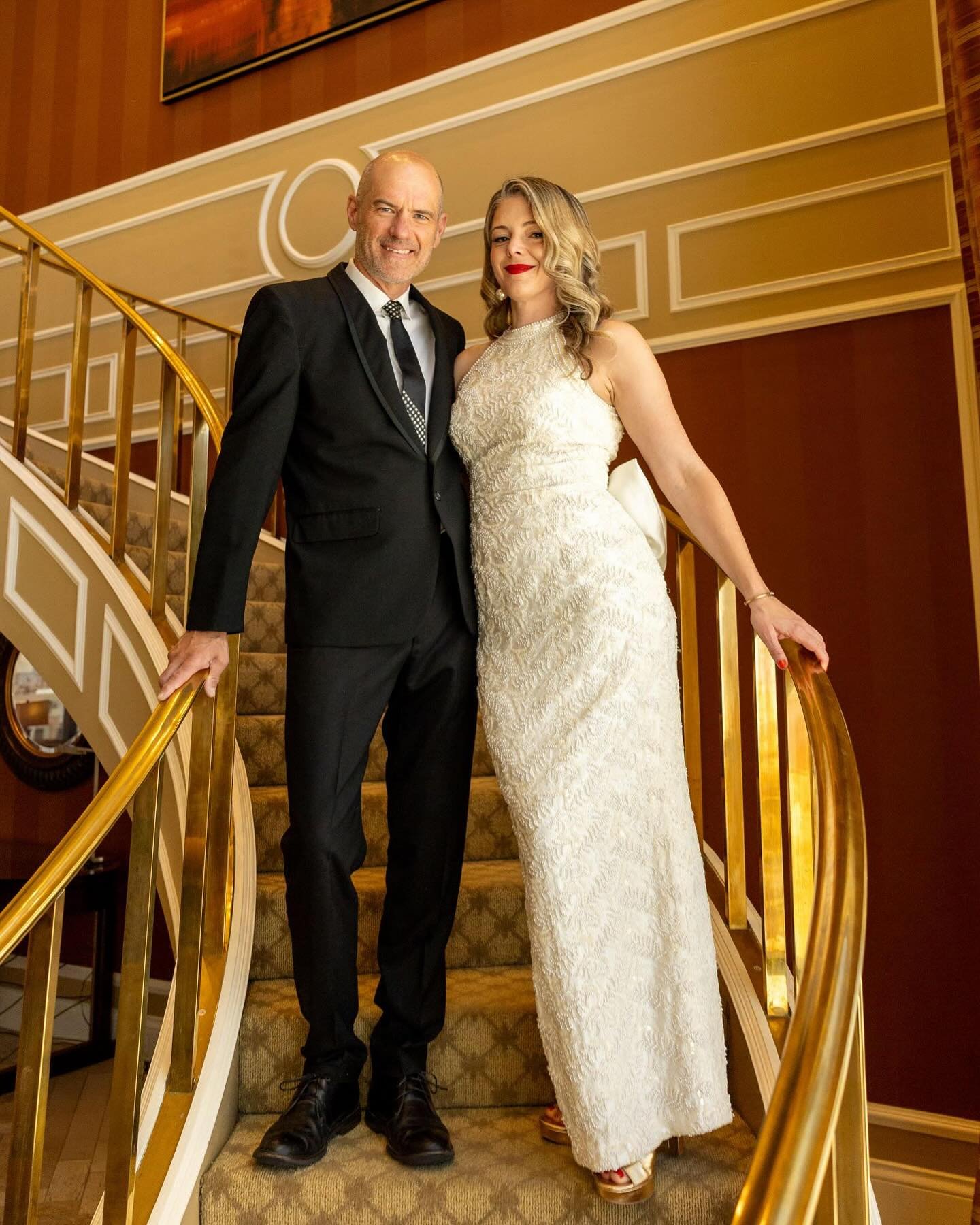 💒 Laura wearing her 1980&rsquo;s does 50&rsquo;s fully embellished Halter Gown with a back bow for her elopement in Vegas from&hellip;who else&hellip;LGS!!!!💒

📸 @jimhughesphoto 

#lgsbridal #vintagebridal #vegasbride