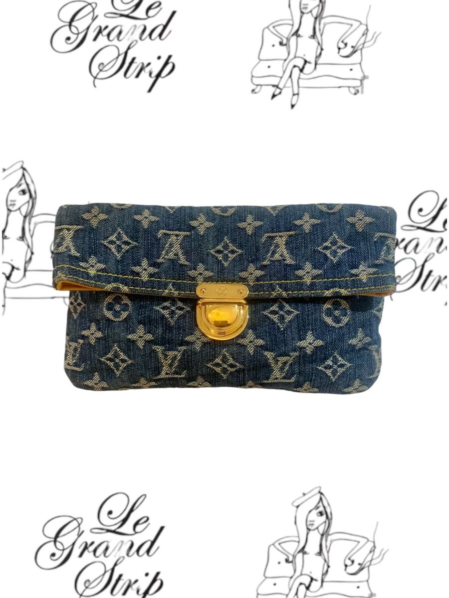 2006 Louis Vuitton Denim Pochette