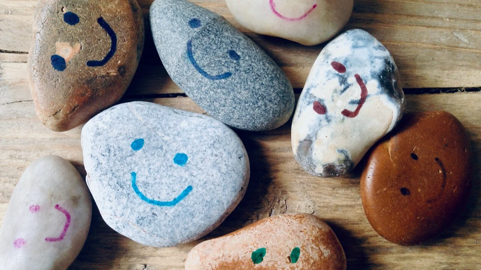 HAPPINESS STONES