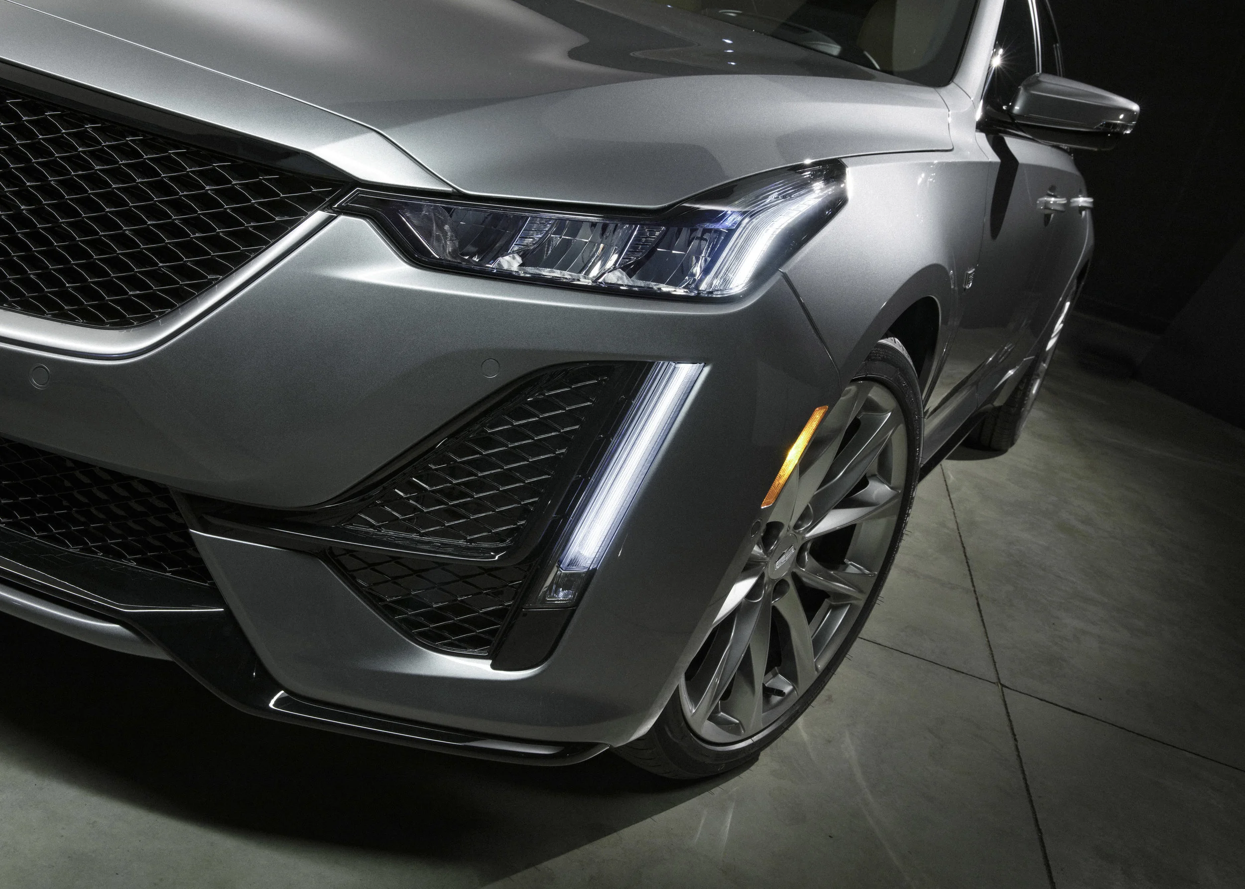 The CT5 Sport showcases Cadillac’s unique expertise in craftin