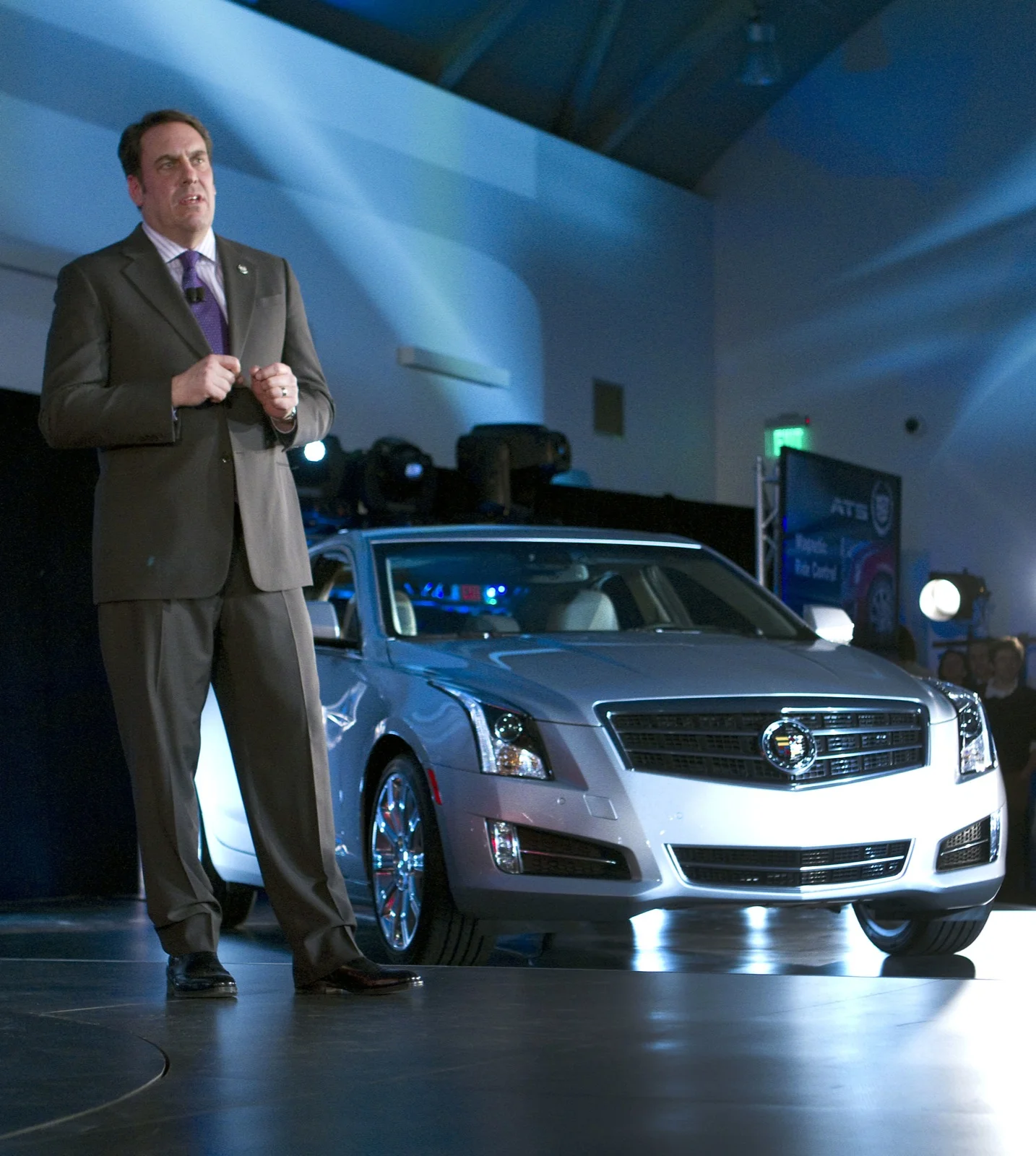 2013 Cadillac ATS Unveiled in Detroit on Eve of the Auto Show