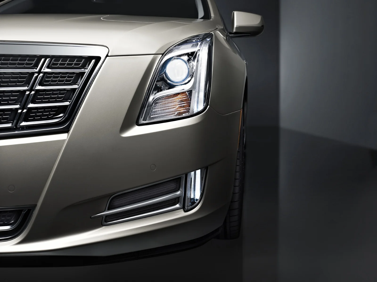 2013 Cadillac XTS Luxury Collection