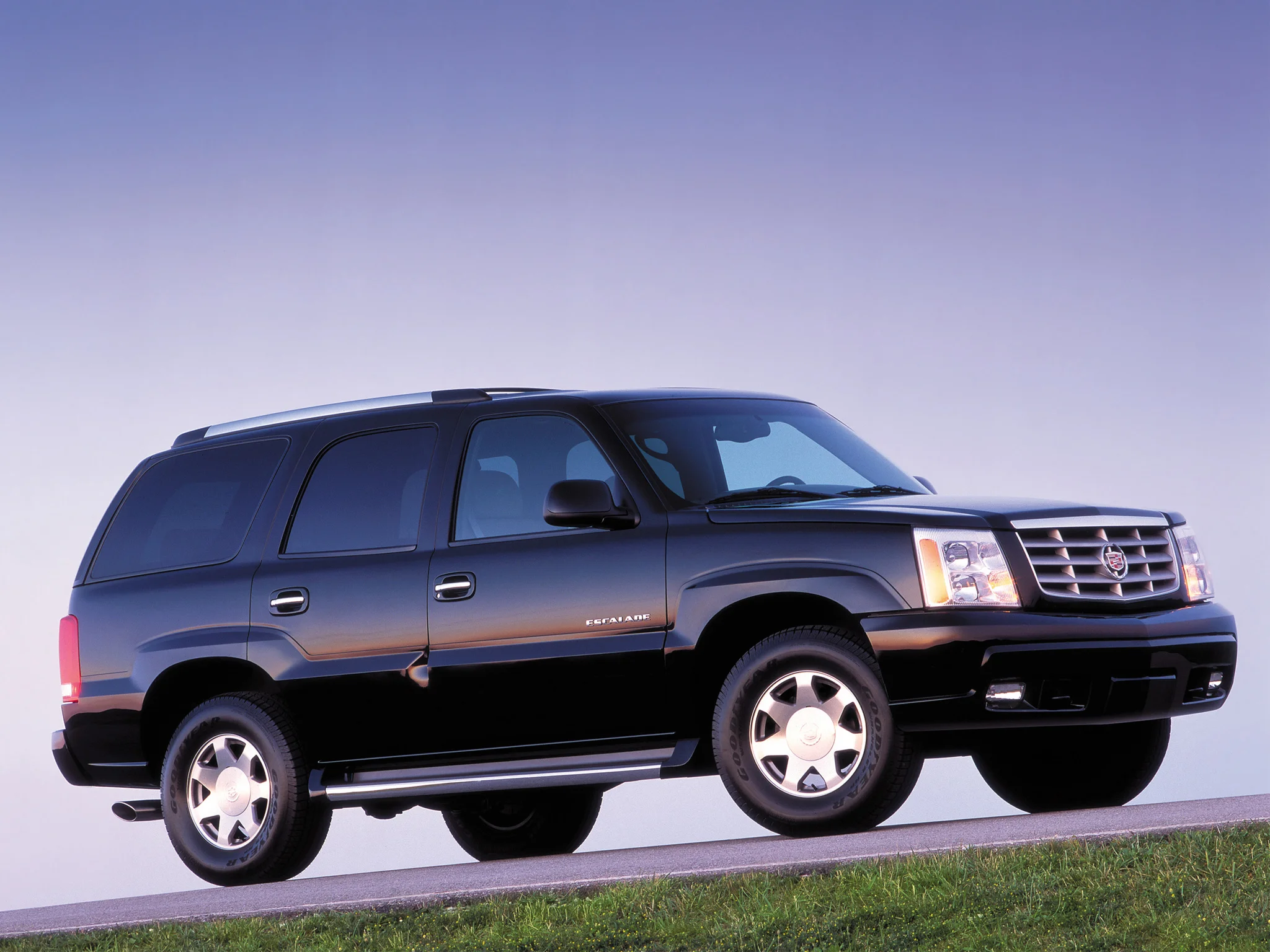 cadillac_escalade_3-2.jpg