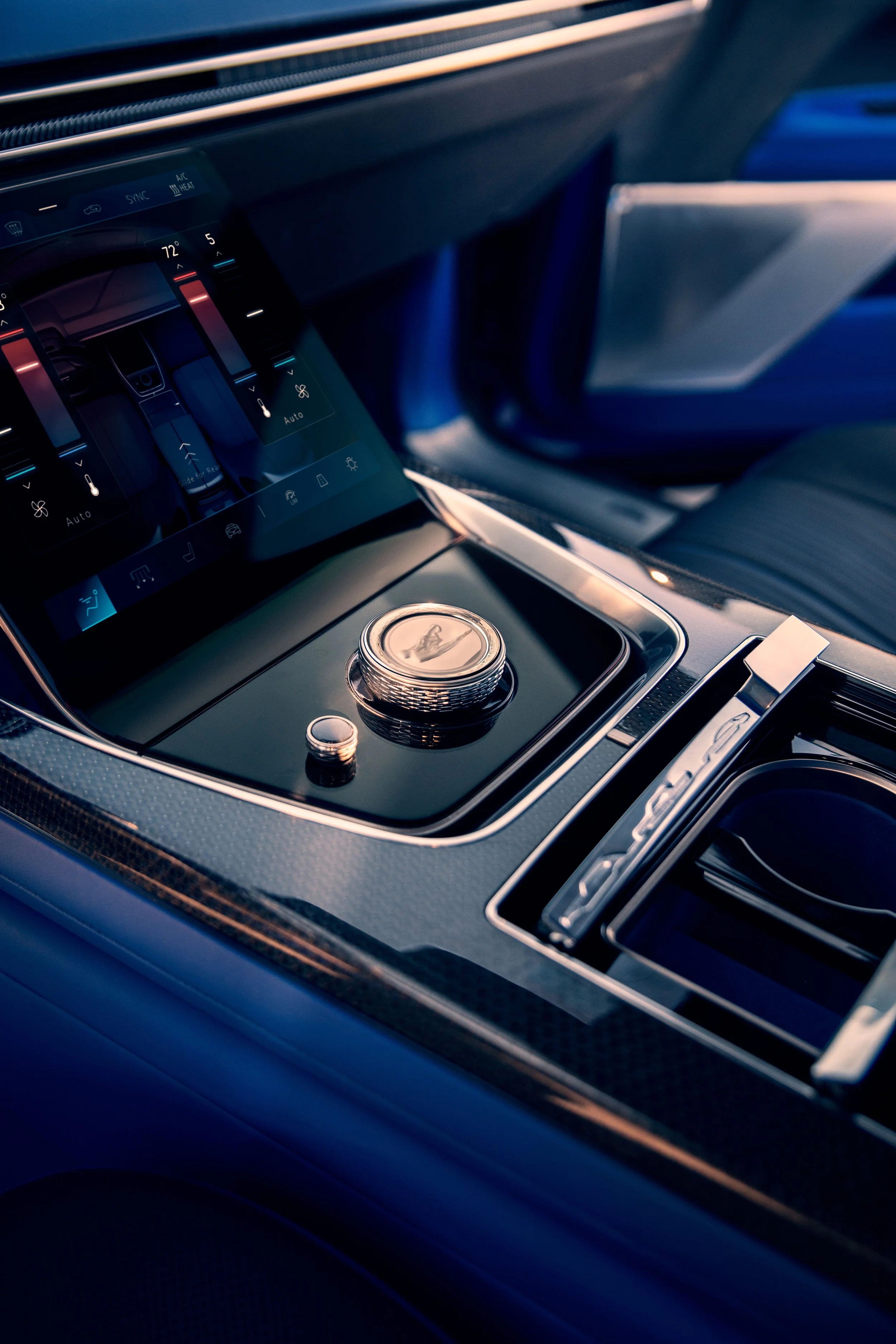 cadillac-celestiq-307.jpg