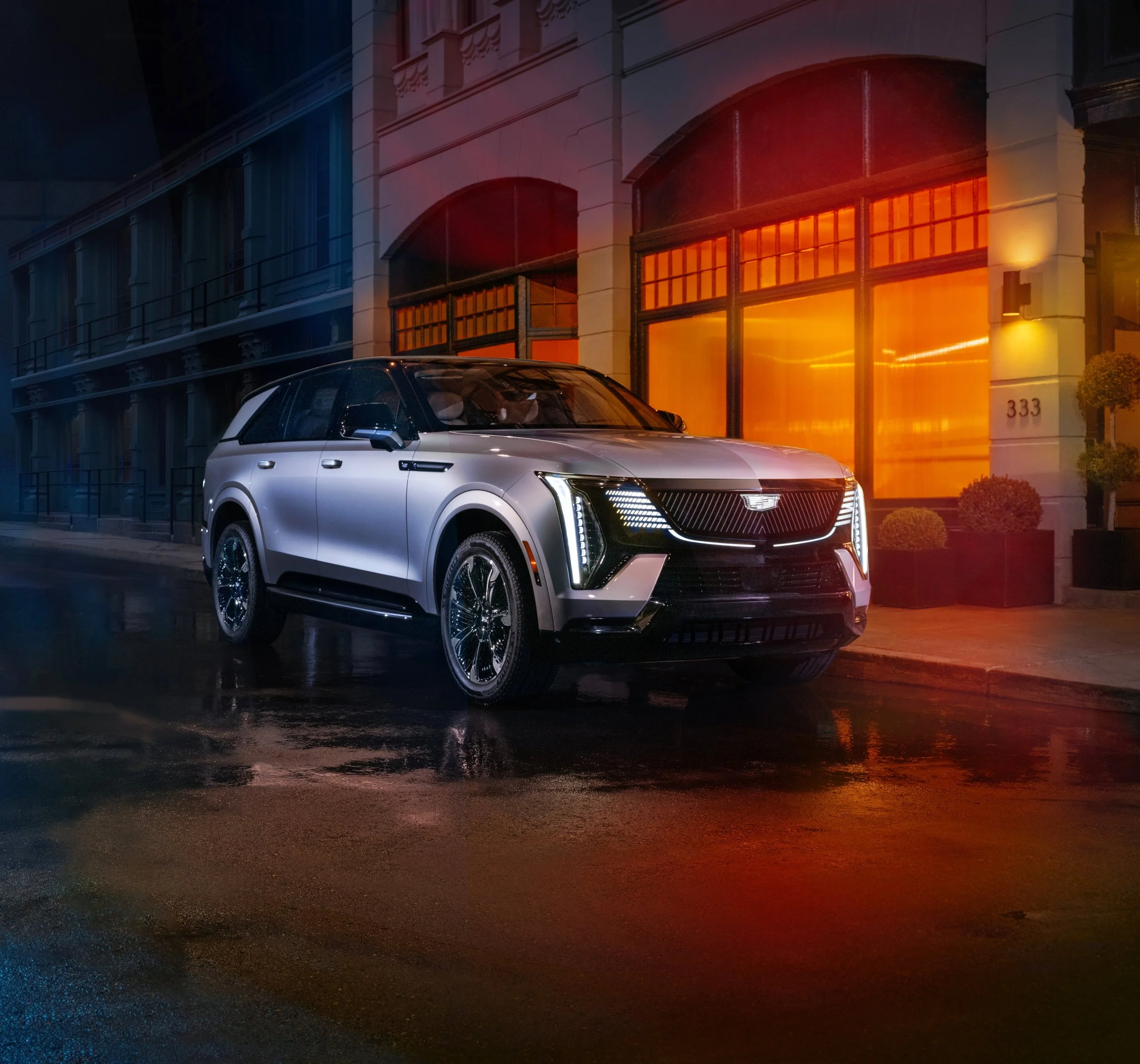 2025-cadillac-escalade-iq-sport-006.jpg