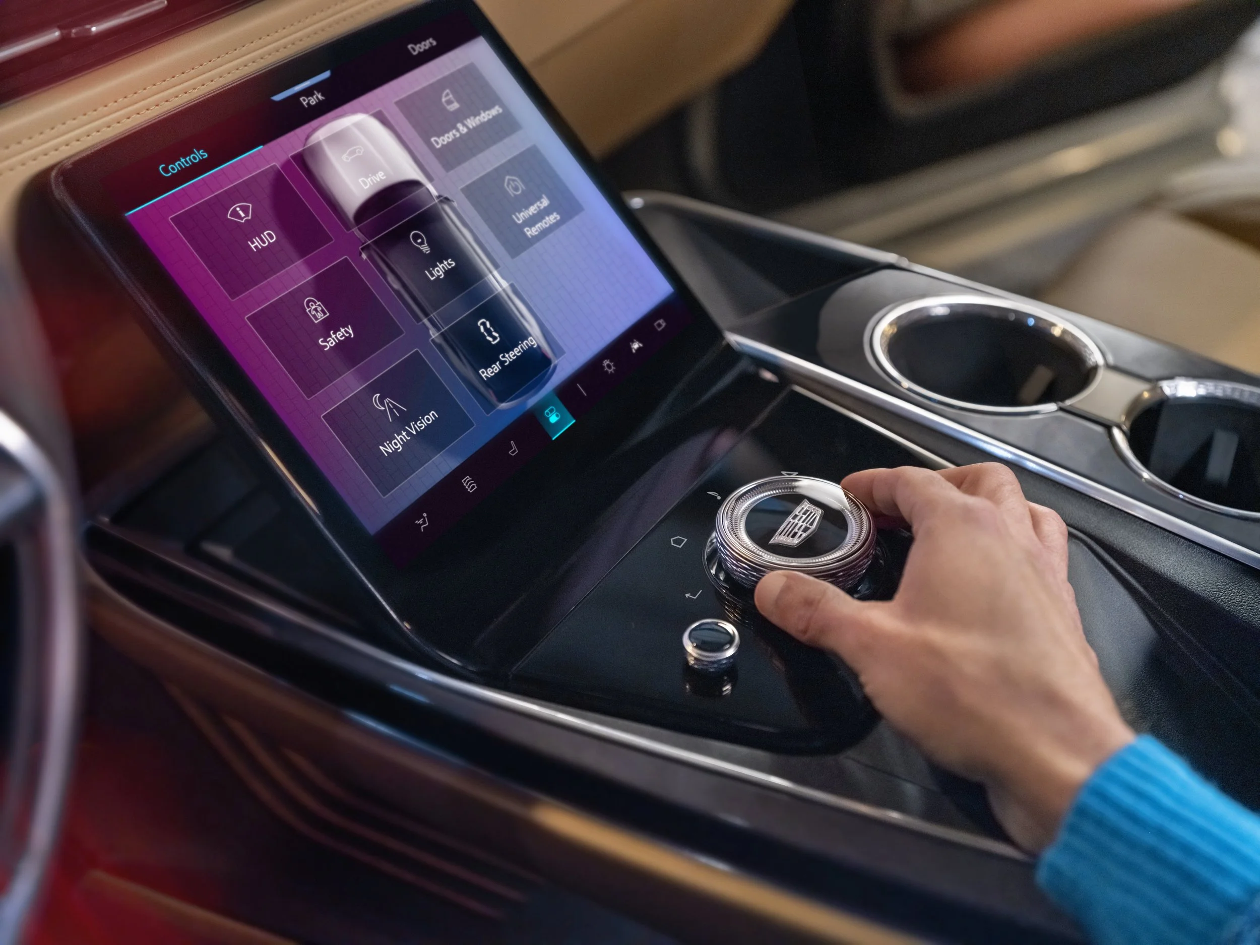 2025-cadillac-escalade-iq-sport-011.jpg