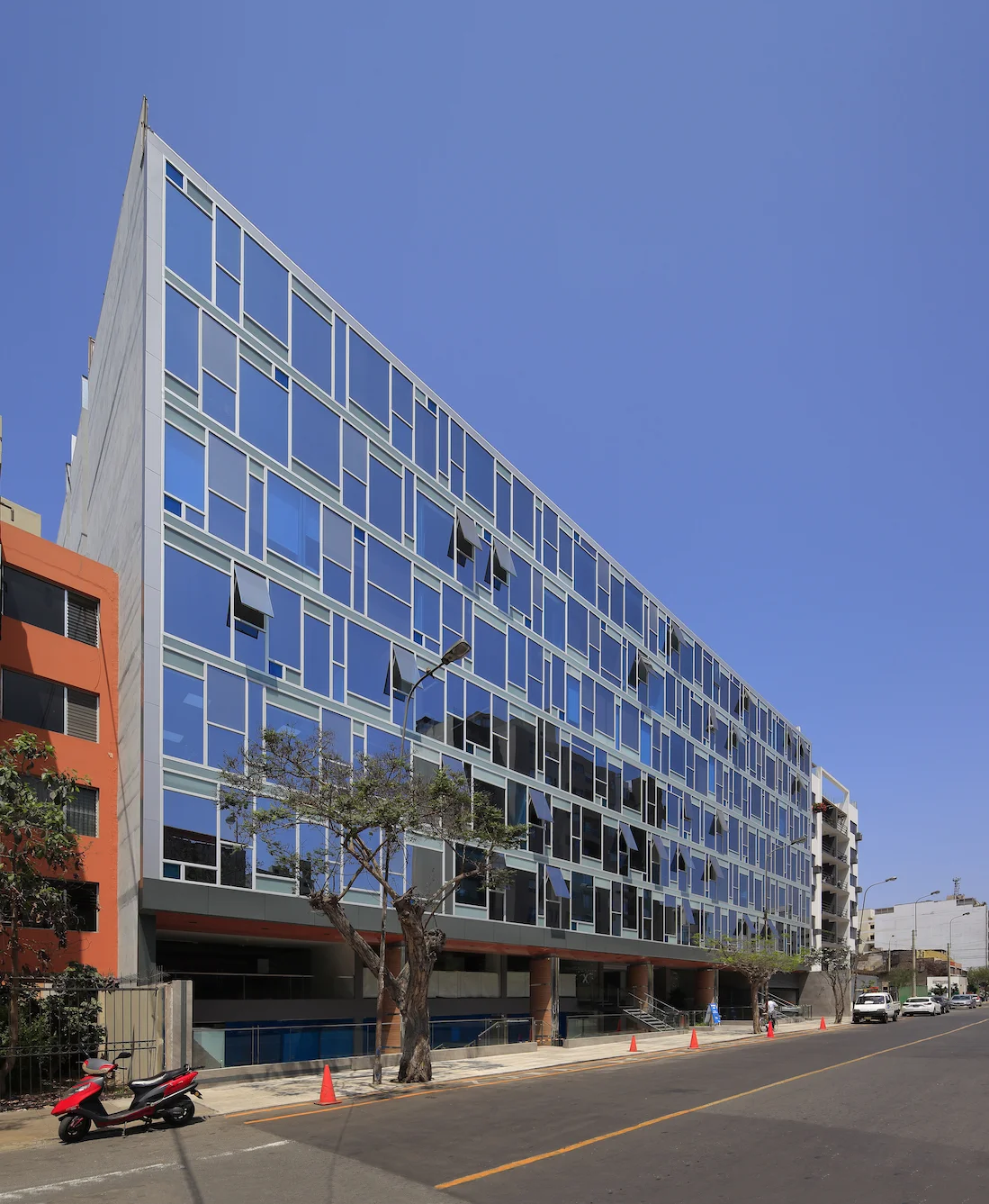 FINALISTA-OFICINAS-BLU BUILDING II (3).jpg