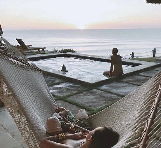 Thank you Bali for teaching me, flowing will get you places forcing never could. 
I will cherish this moment watching the sunset with my dear friends, @myrahpenaloza @robindra @uluwatusurfvillas for many years to come.

#islandofgods #balilife #balis