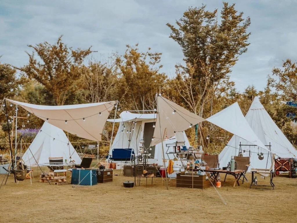 CHINA HAS DISCOVERED “GLAMPING”