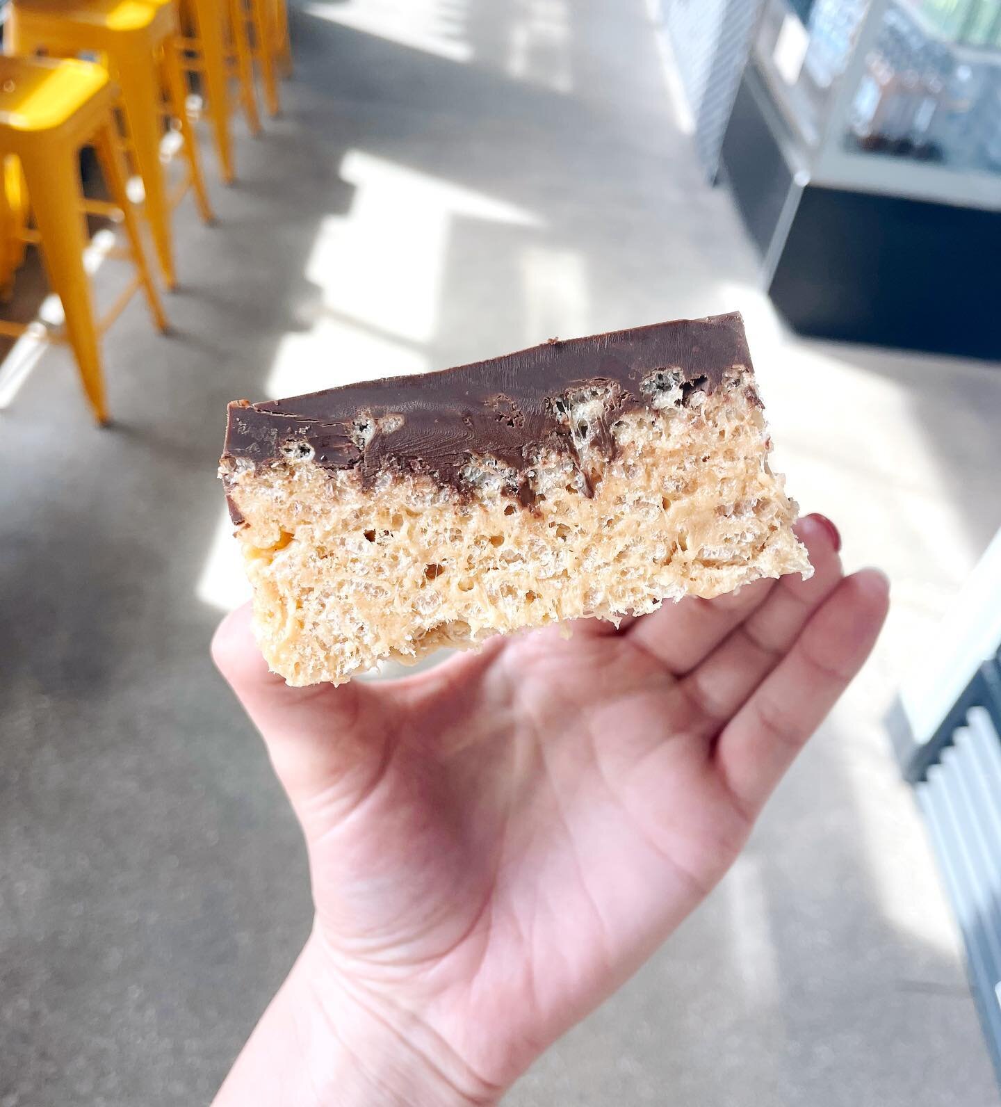 Chocolate Peanut Butter Rice Krispies are in the case today! 🍫🥜