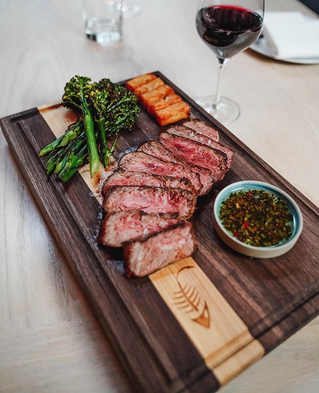 Steak your claim 🚩 
#fishbonemtl 
#vieuxmontreal