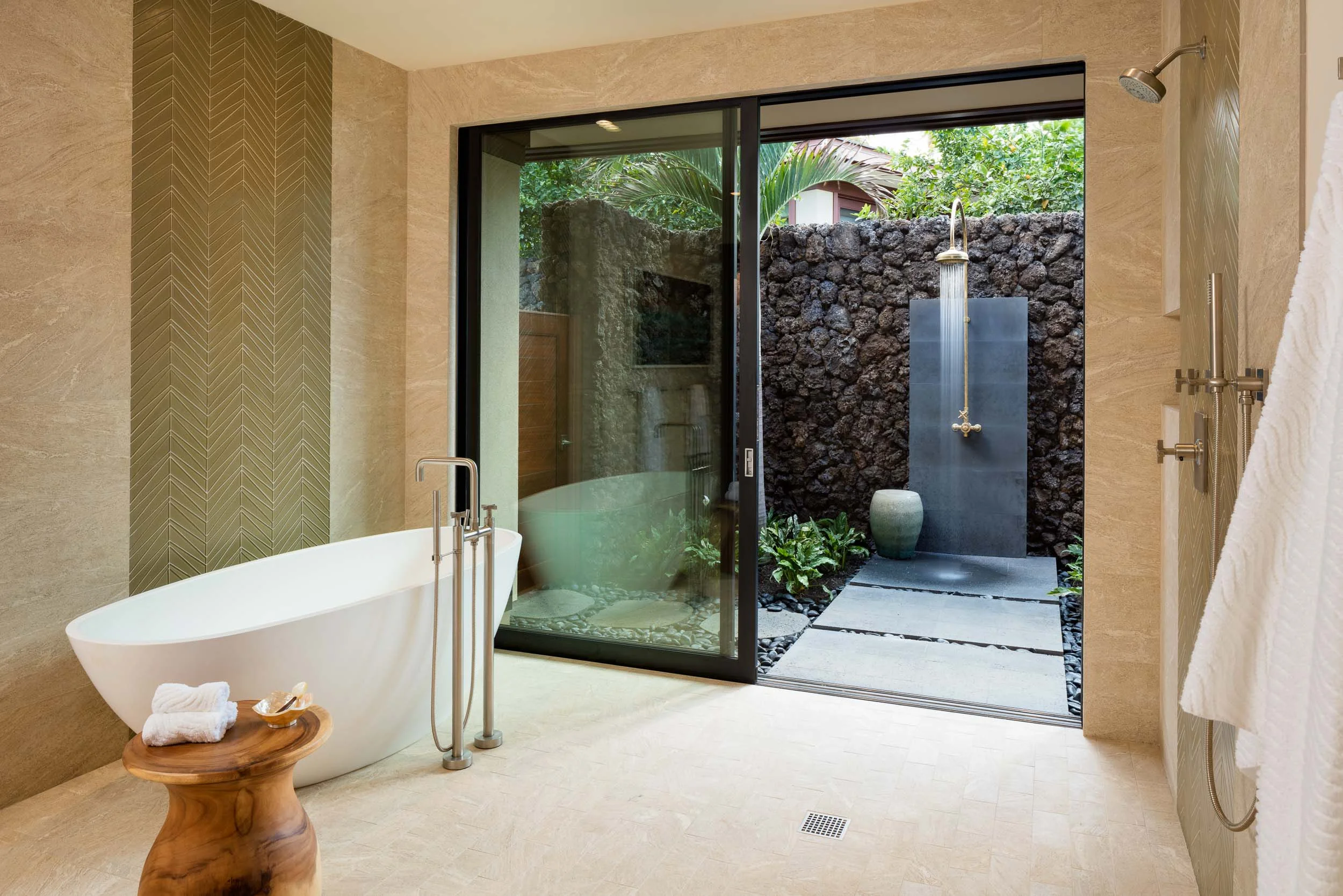 Ocean Inspired Hale, Lipoa Lot 7, Hualalai Resort, Big Island Hawaii - Willman Interiors Hawaii/GM Construction/Hualalai Realty