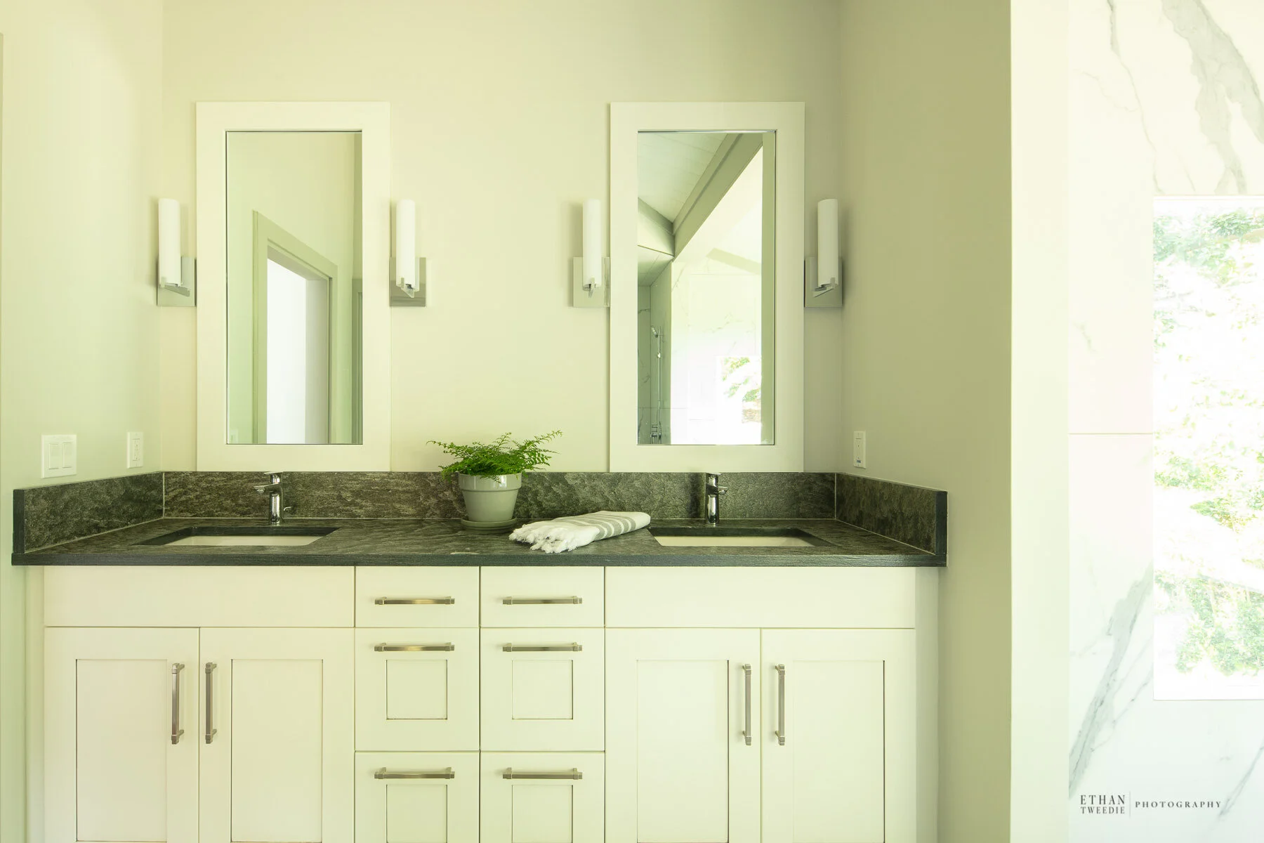  RAW file right out of the camera of the Orchid House by Elizabeth Drake Interiors | Holualoa | Big Island | Hawaii 